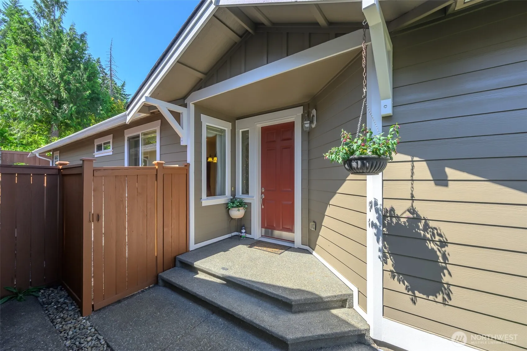 Property photo for 8313 Bainbridge Loop Ne, Lacey photo 4