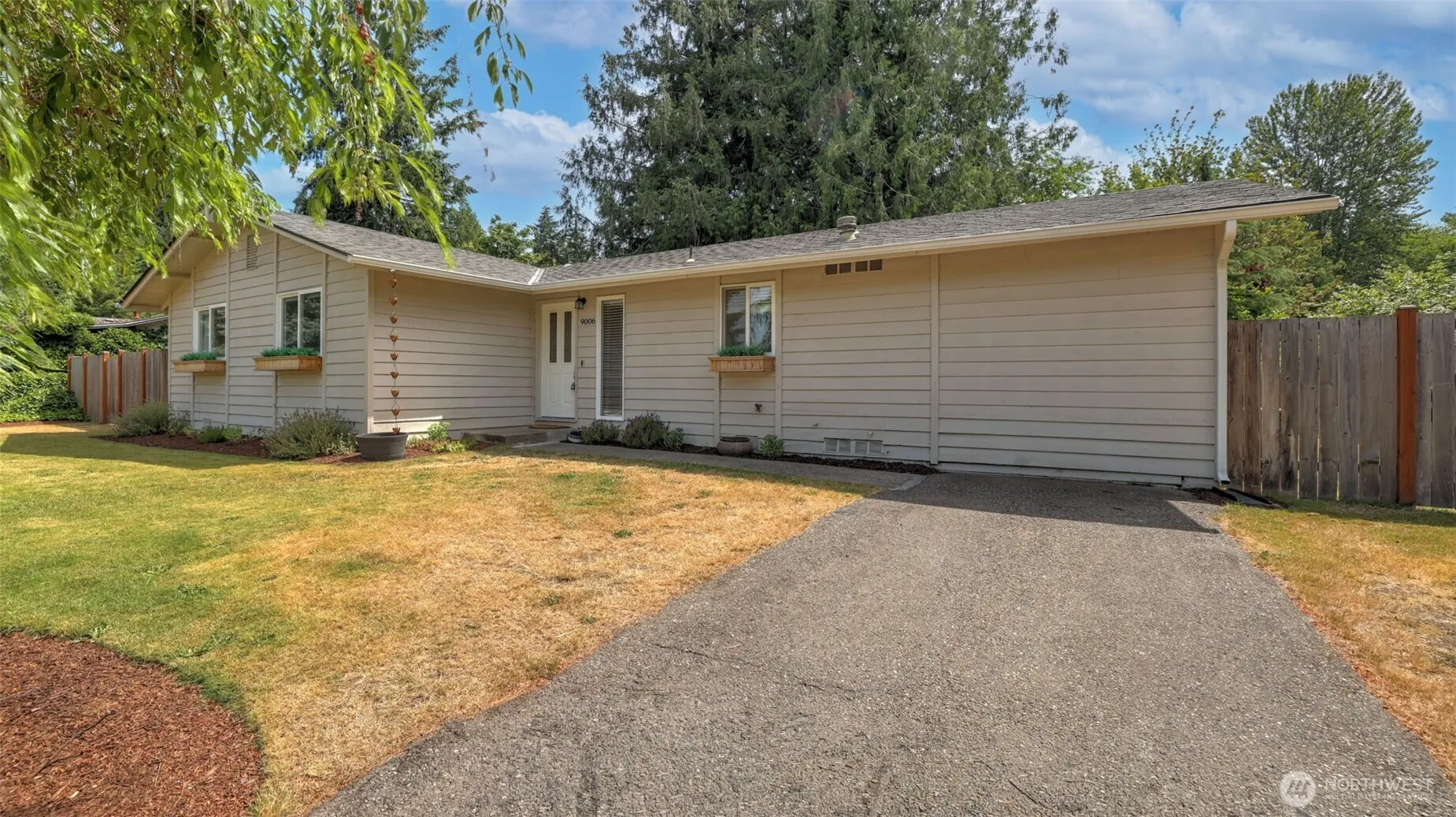 Property photo for 9006 210th Place Ne, Redmond photo 2