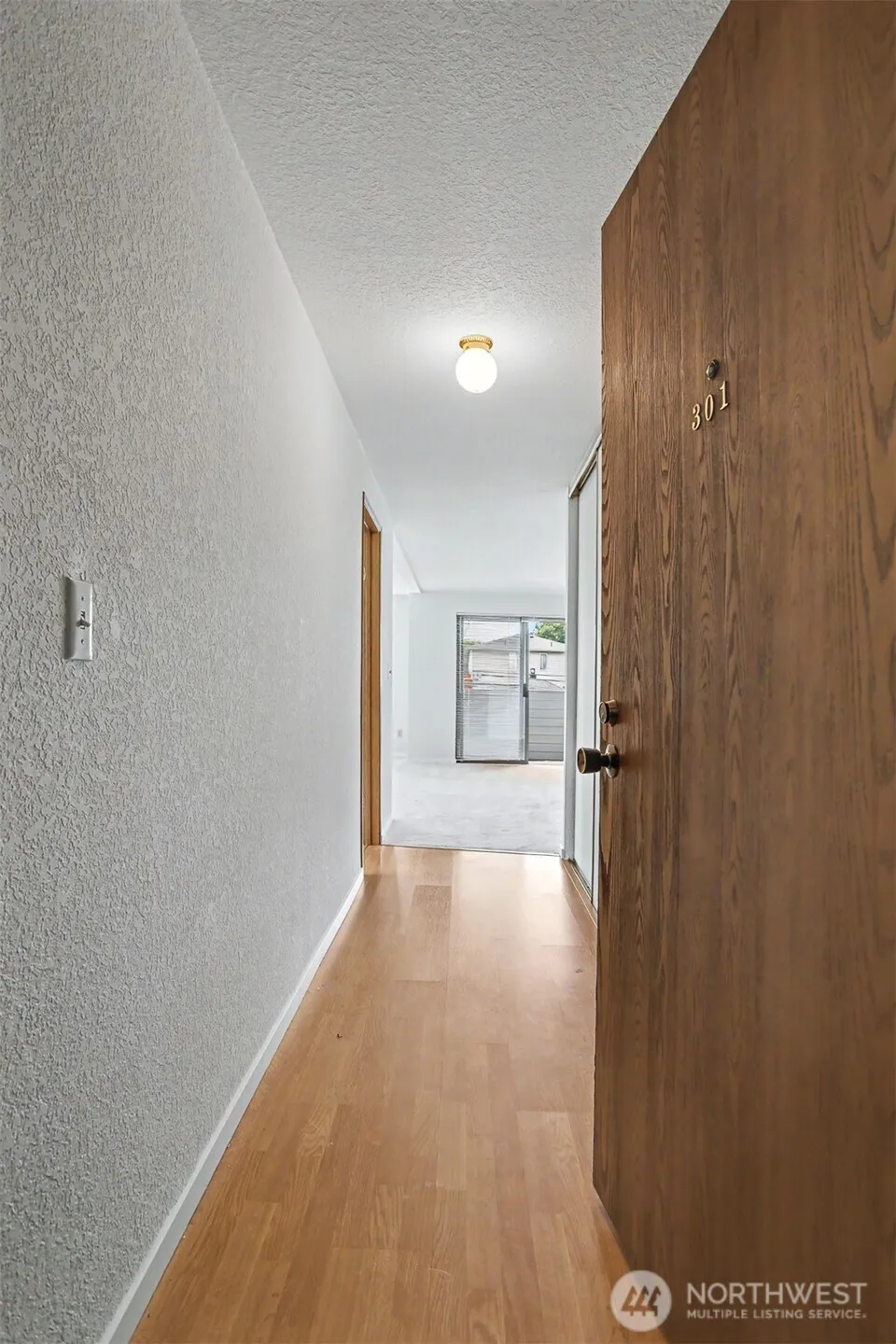 Property photo for 7518 24th Avenue Nw #301, Seattle photo 4