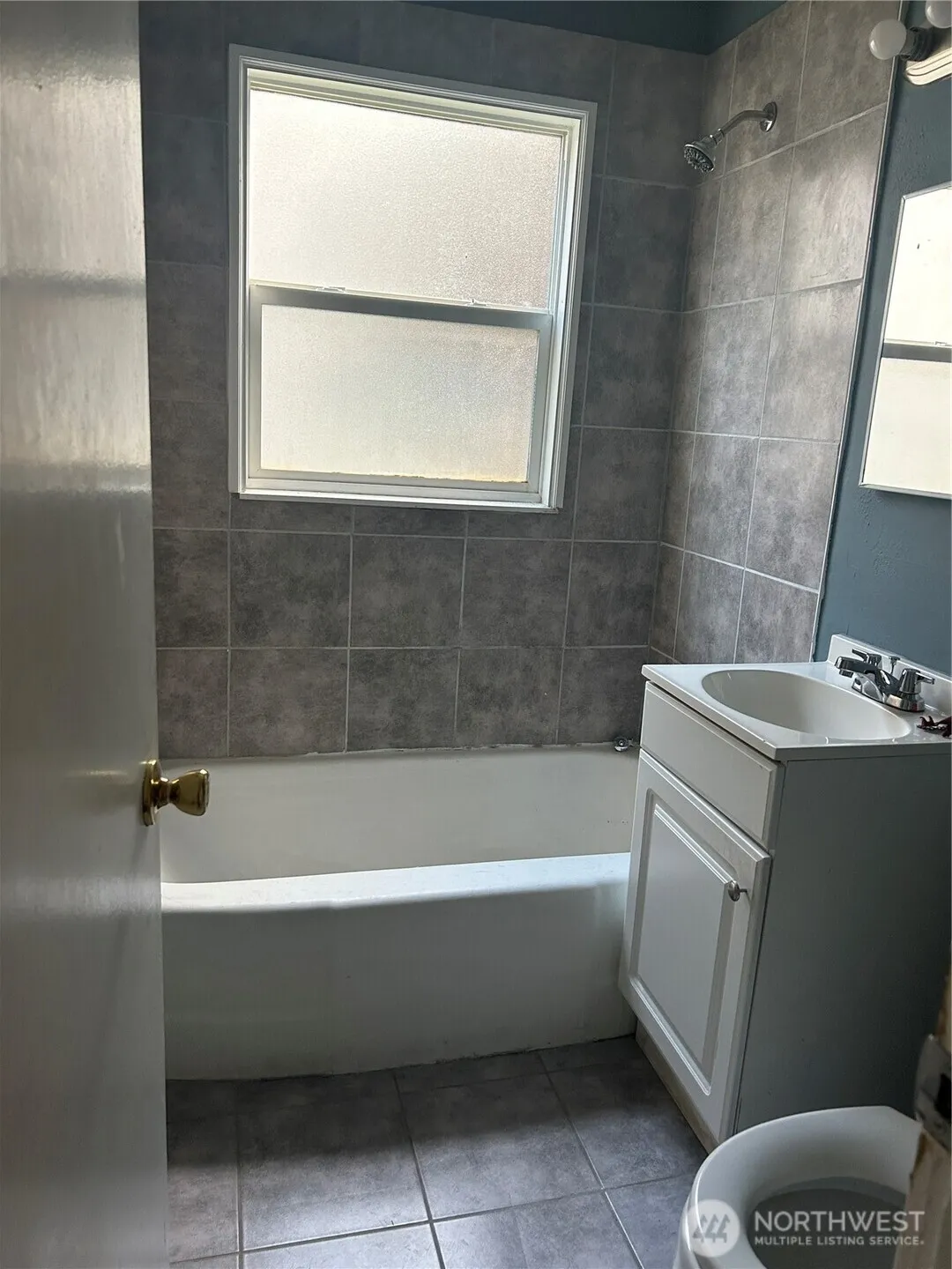 Property photo for 5050 Martin Luther King Jr Way S, Seattle photo 4