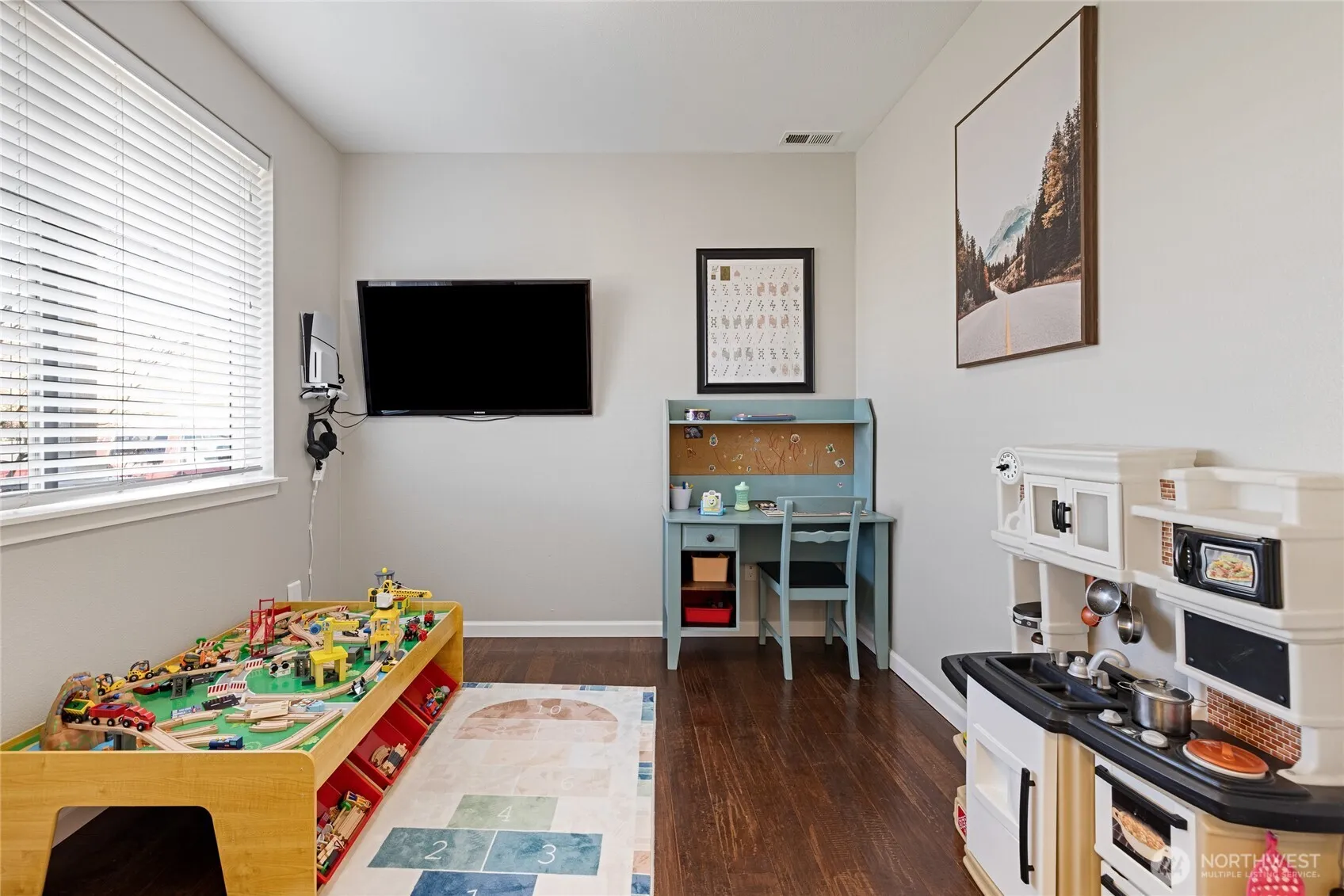 Property photo for 15512 Chad Drive Se, Yelm photo 4