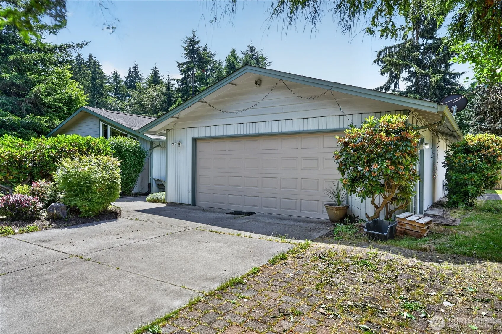 Property photo for 4722 Edgeworth Drive Se, Olympia photo 2