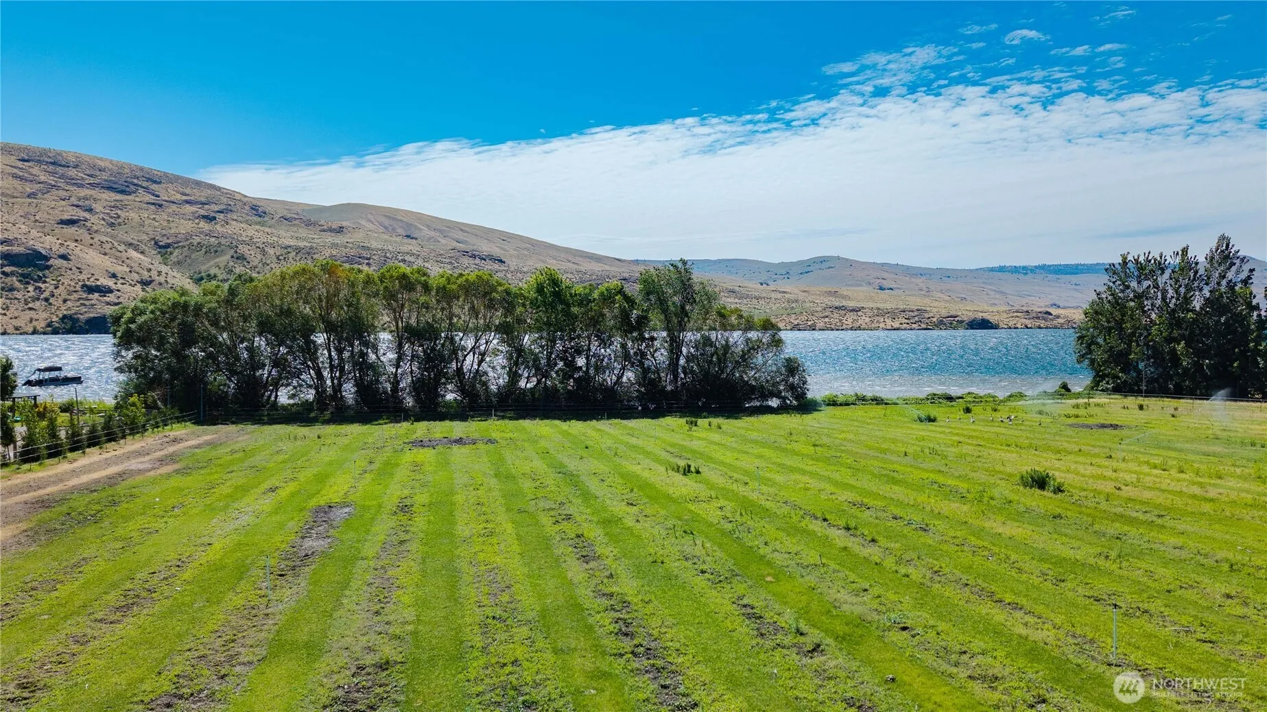Property photo for 1 Stennes Drive, Pateros photo 4