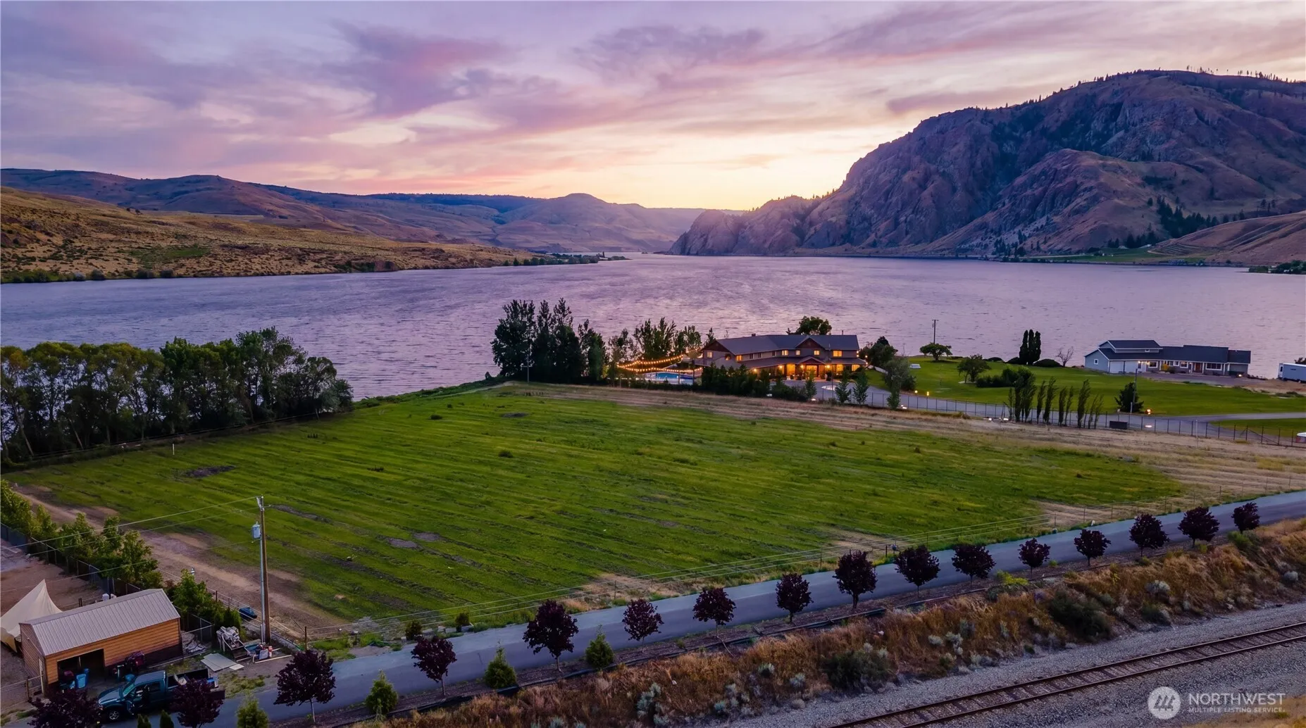 Property photo for 1 Stennes Drive, Pateros