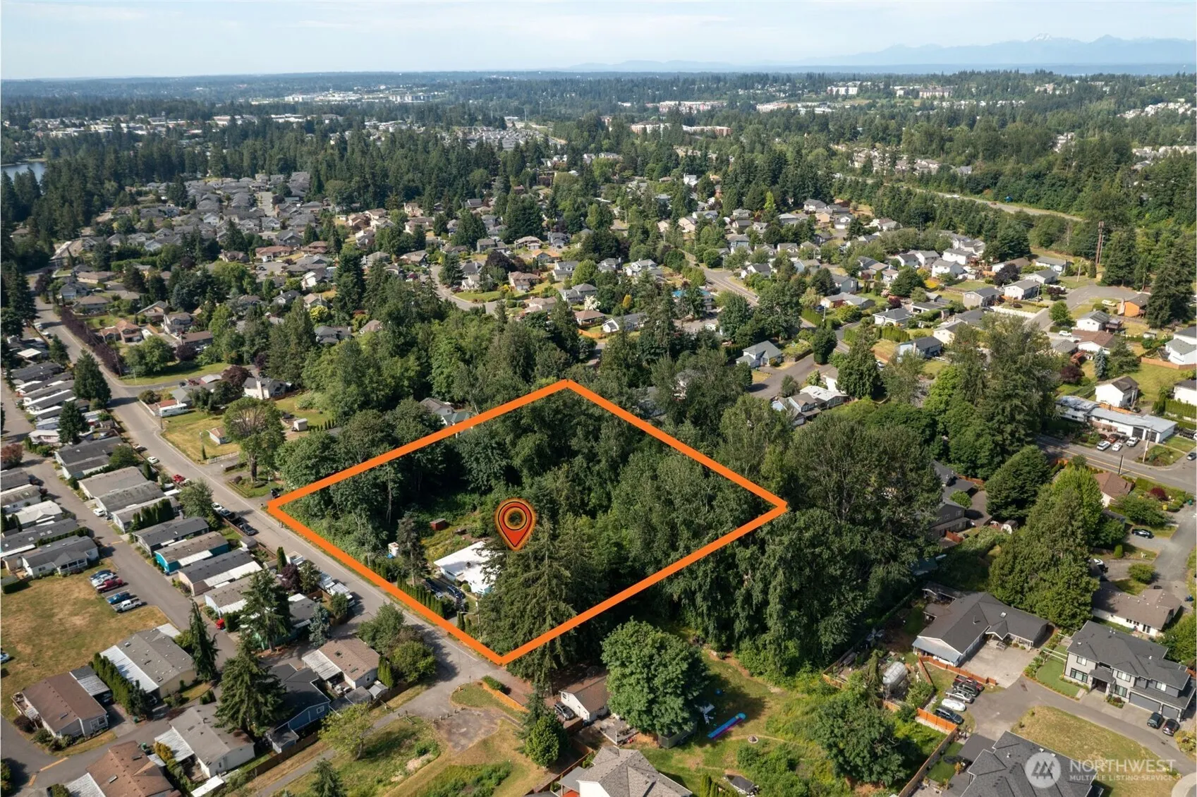 Property photo for 14808 Larch Way, Lynnwood photo 3