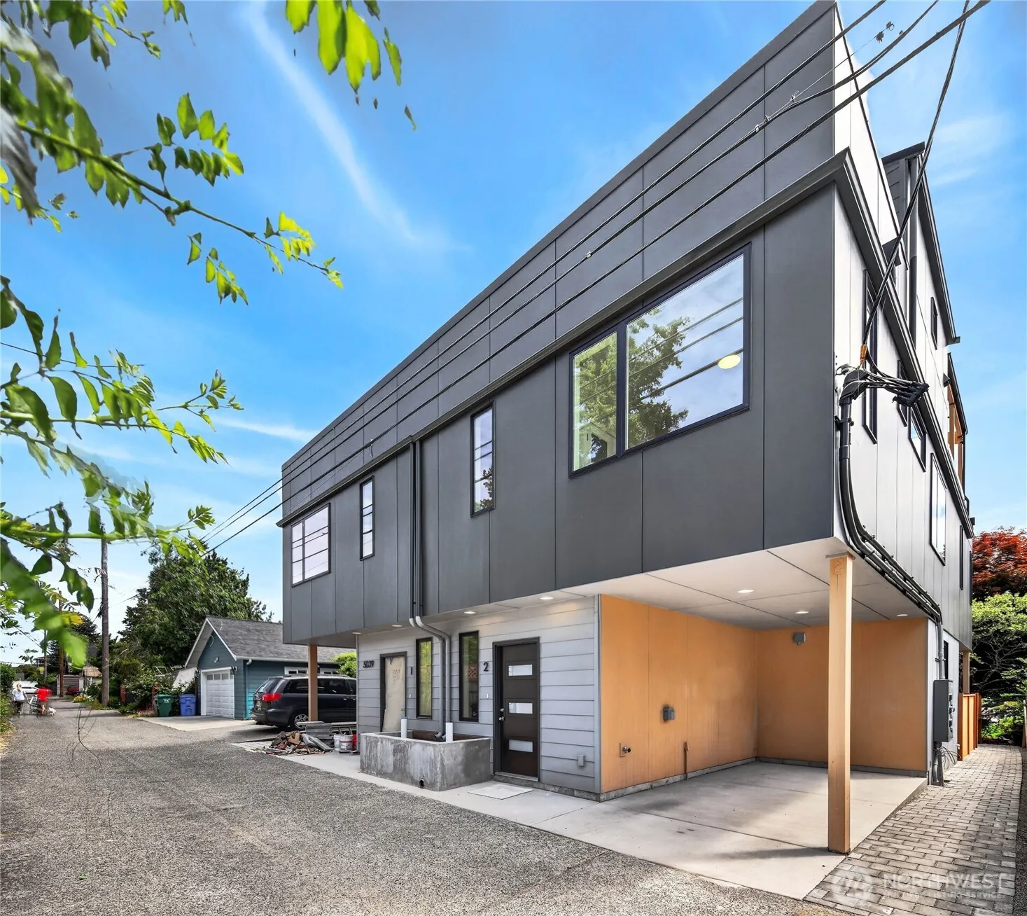 Property photo for 5039 41st Avenue Sw #2, Seattle photo 3