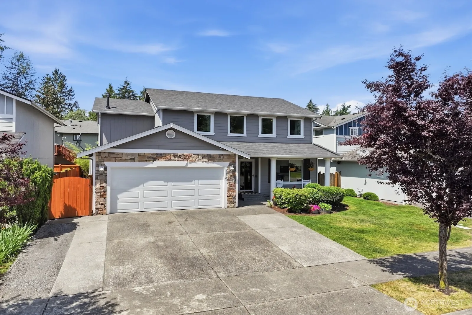 Property photo for 216 119th Drive Se, Lake Stevens photo 2