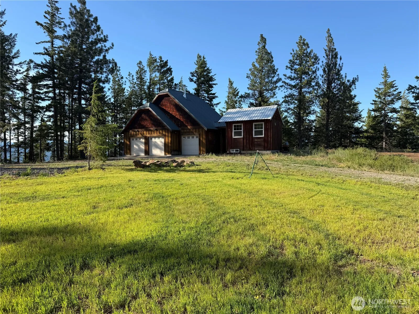 Property photo for 1330 Black Hawk Drive, Cle Elum photo 2