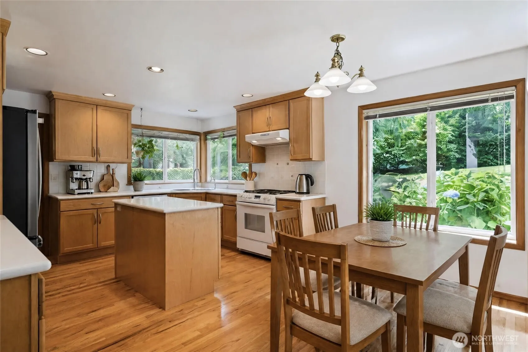 Property photo for 419 212th Avenue Ne, Sammamish photo 5