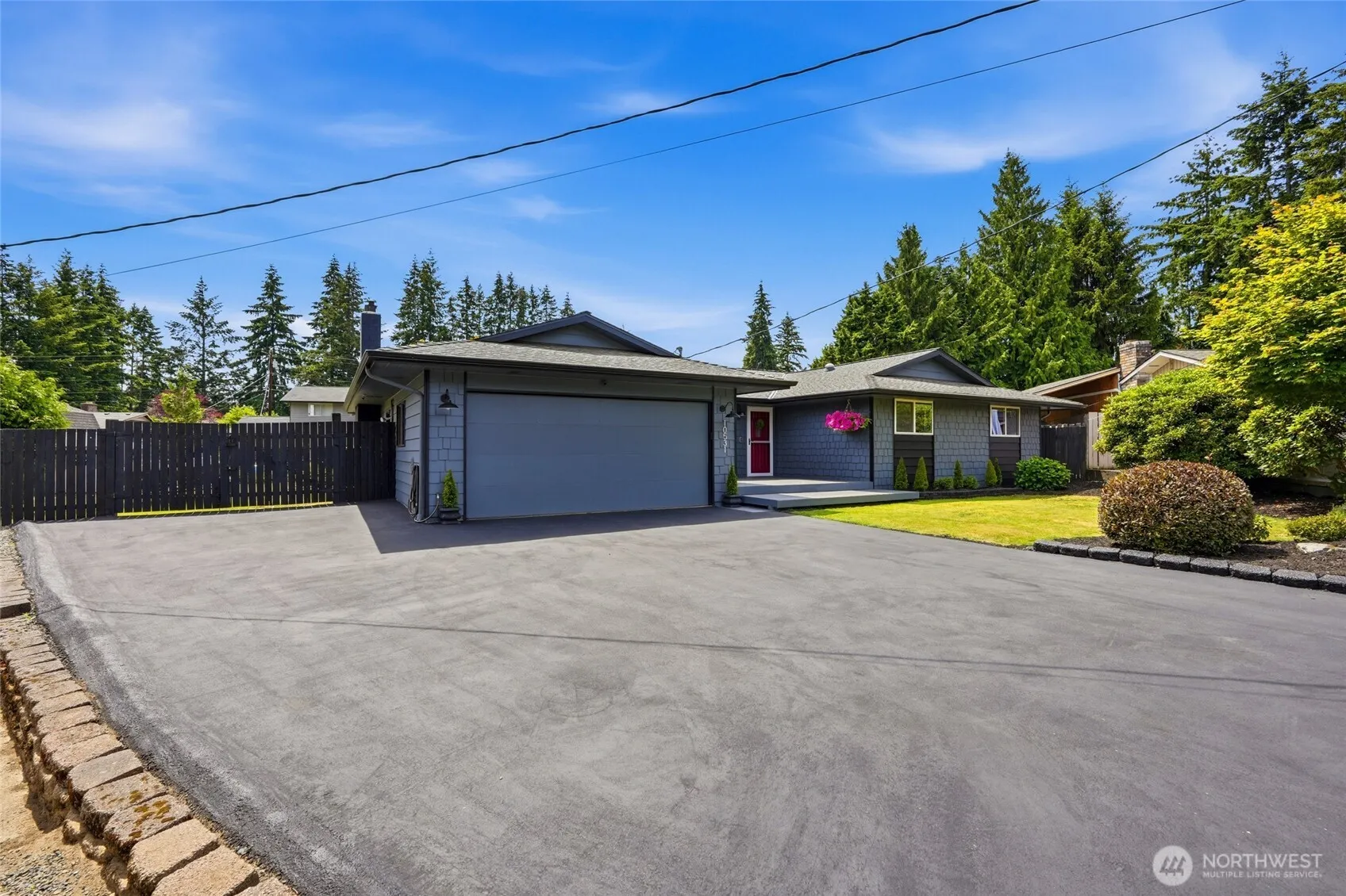 Property photo for 10531 25th Drive Se, Everett photo 4
