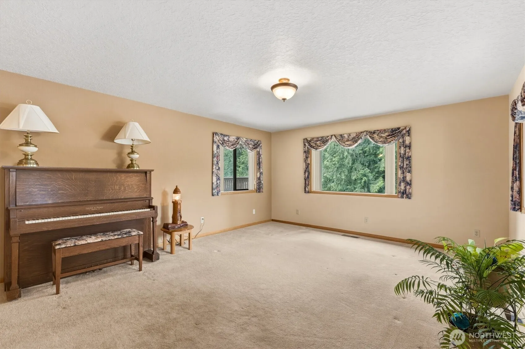 Property photo for 299 Cedar Lane, Longview photo 2