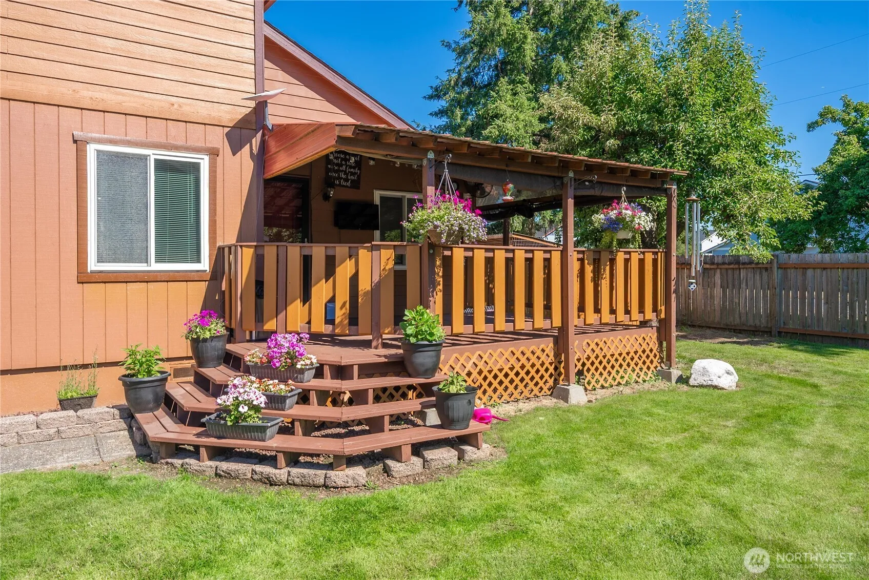Property photo for 928 928 127th Street Street Ct E, Tacoma photo 2