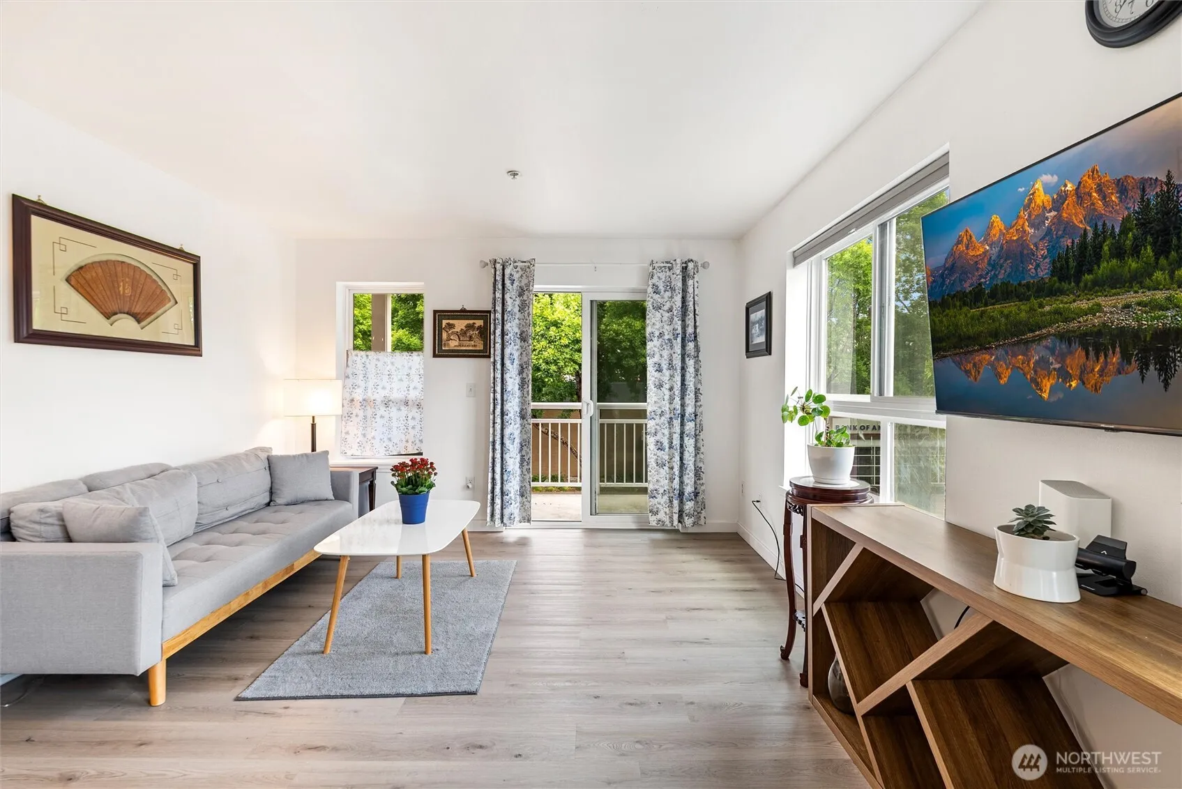 Property photo for 2805 Ne 125th Street #304, Seattle photo 5