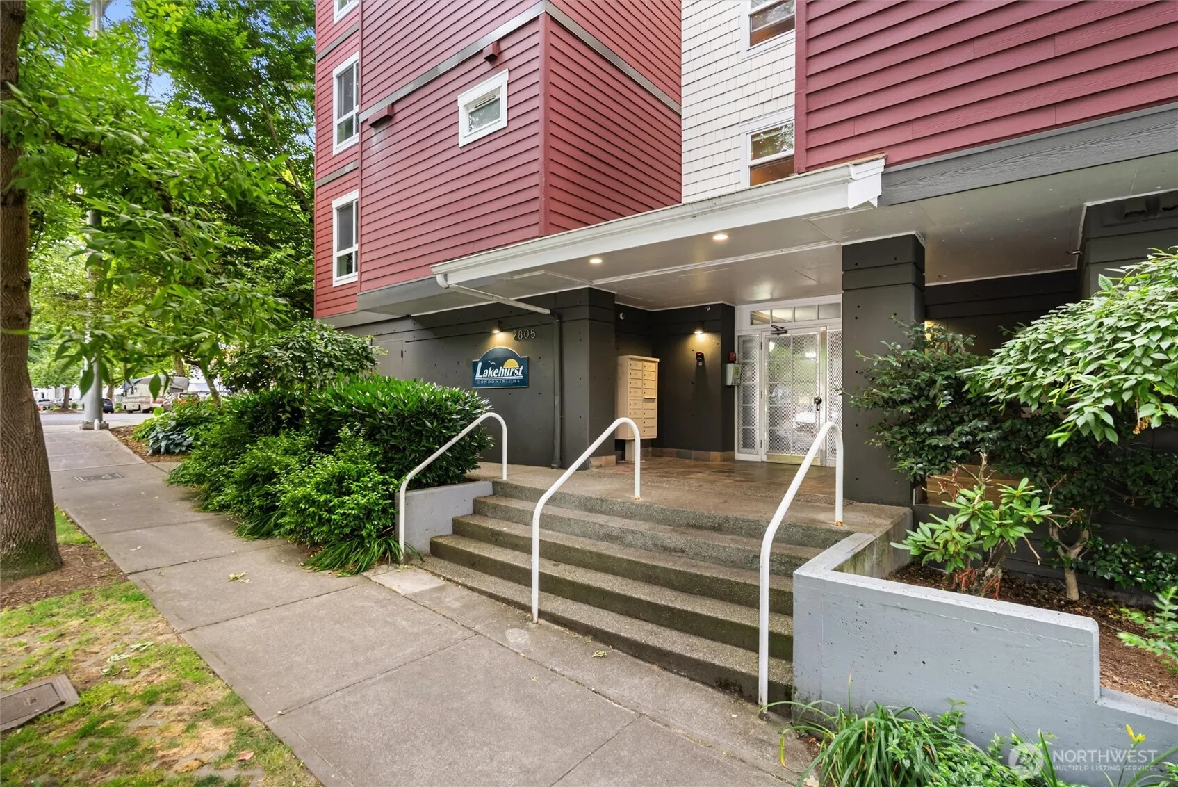 Property photo for 2805 Ne 125th Street #304, Seattle photo 3