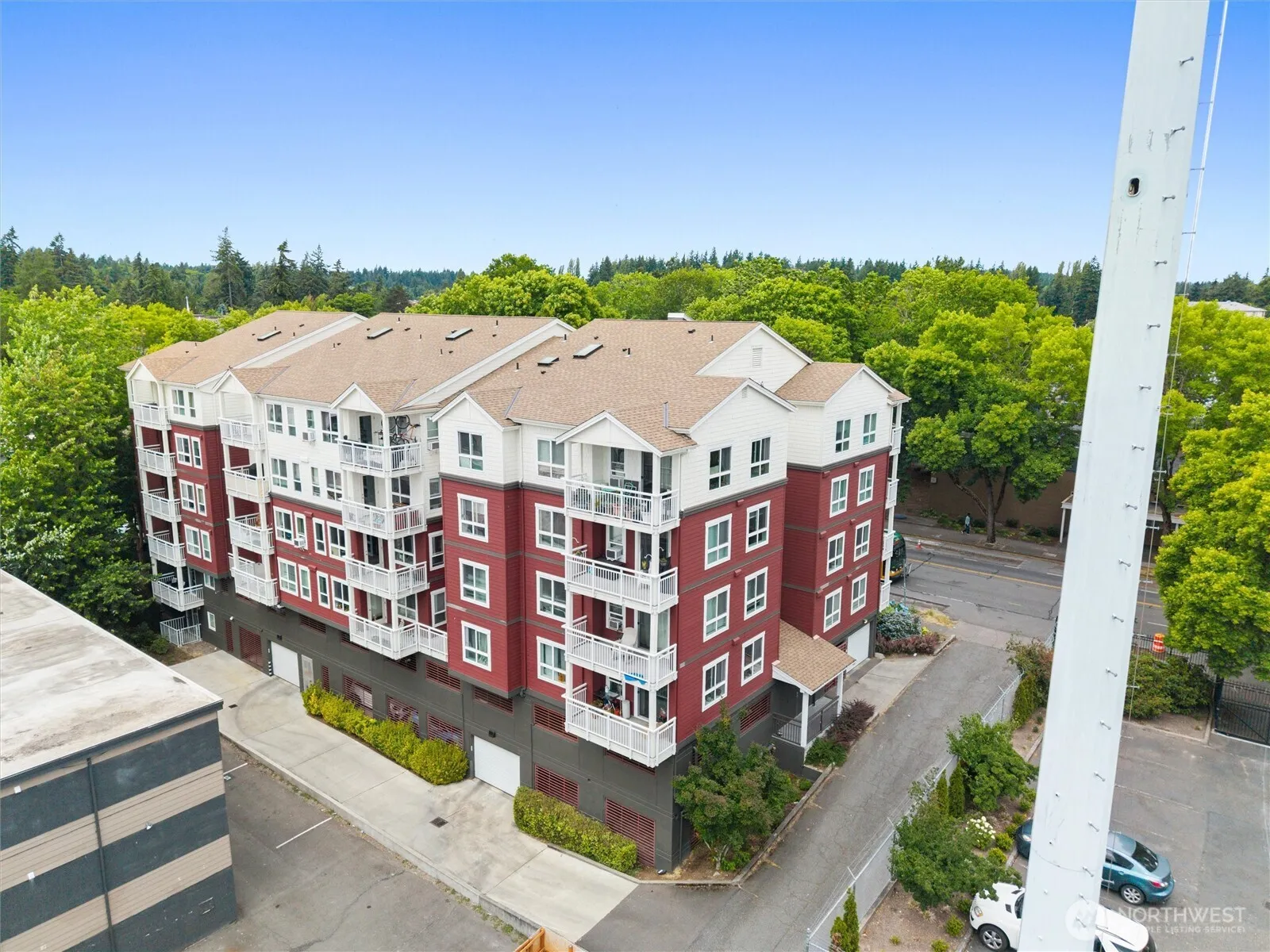 Property photo for 2805 Ne 125th Street #304, Seattle photo 2