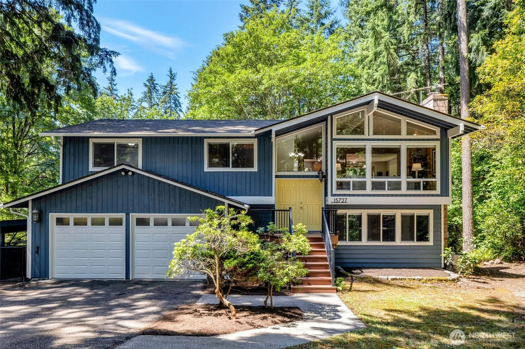 Property photo for 15727 154th Avenue Ne, Woodinville photo 2