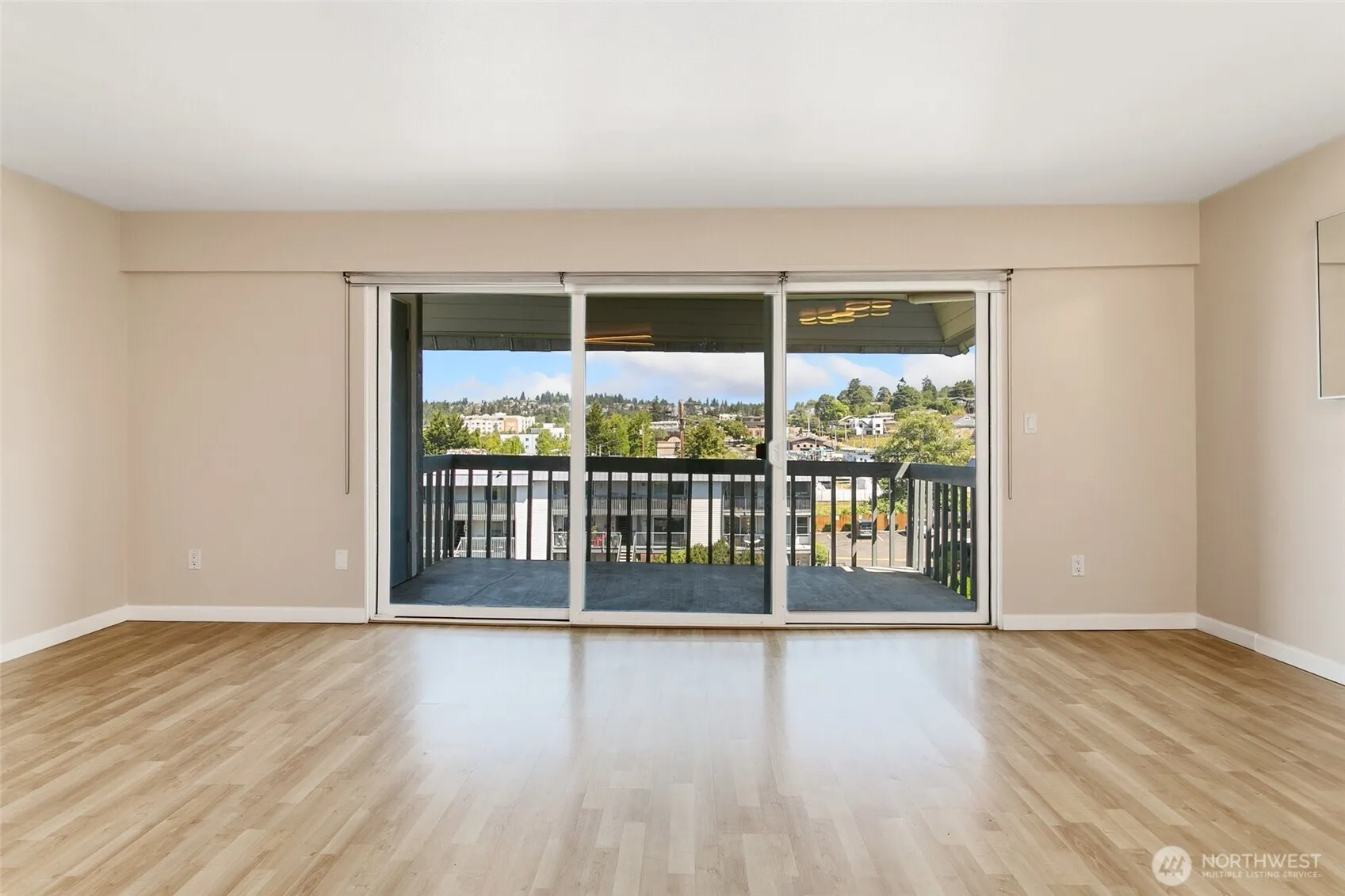 Property photo for 23011 Marine View Drive S #b310, Des Moines photo 3