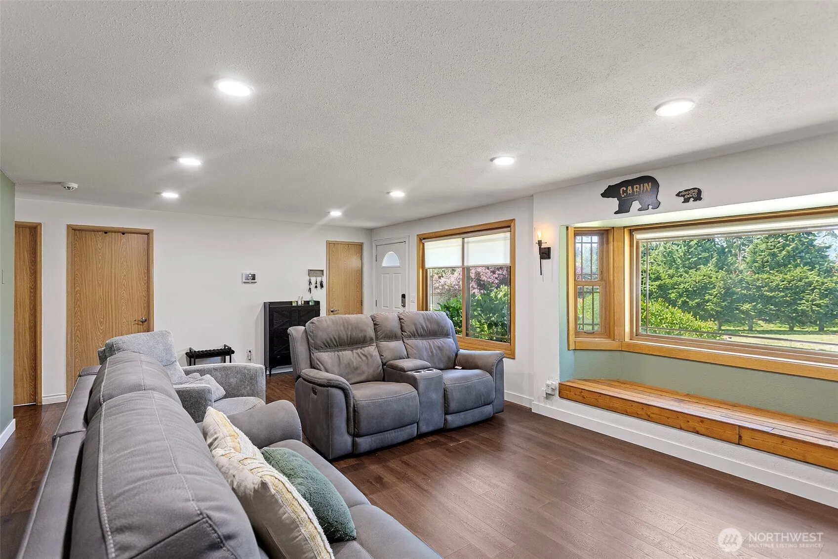 Property photo for 12711 52nd Avenue E, Tacoma photo 5