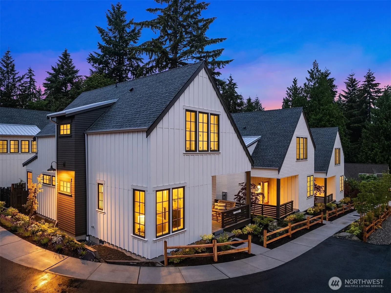Property photo for 2218 Ne 125th Street, Seattle photo 5
