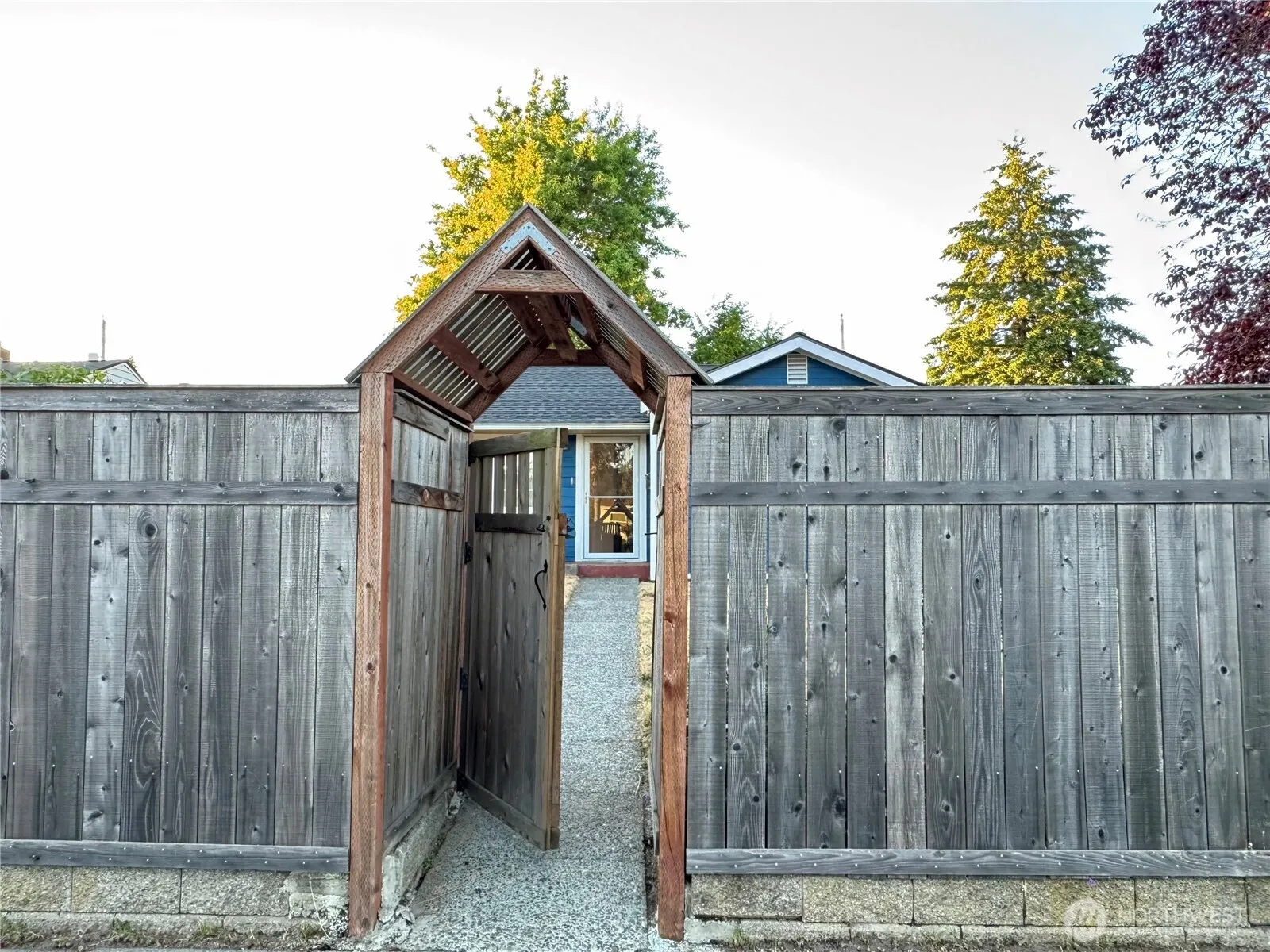 Property photo for 5005 N 30th Street, Tacoma photo 2