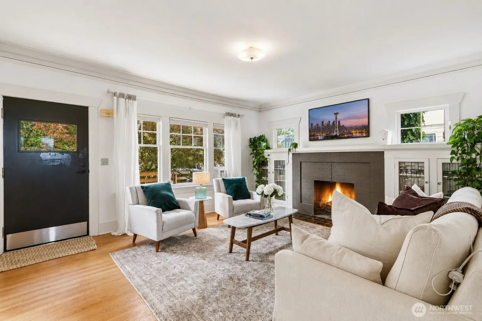 Property photo for 360 Howe Street, Seattle photo 5