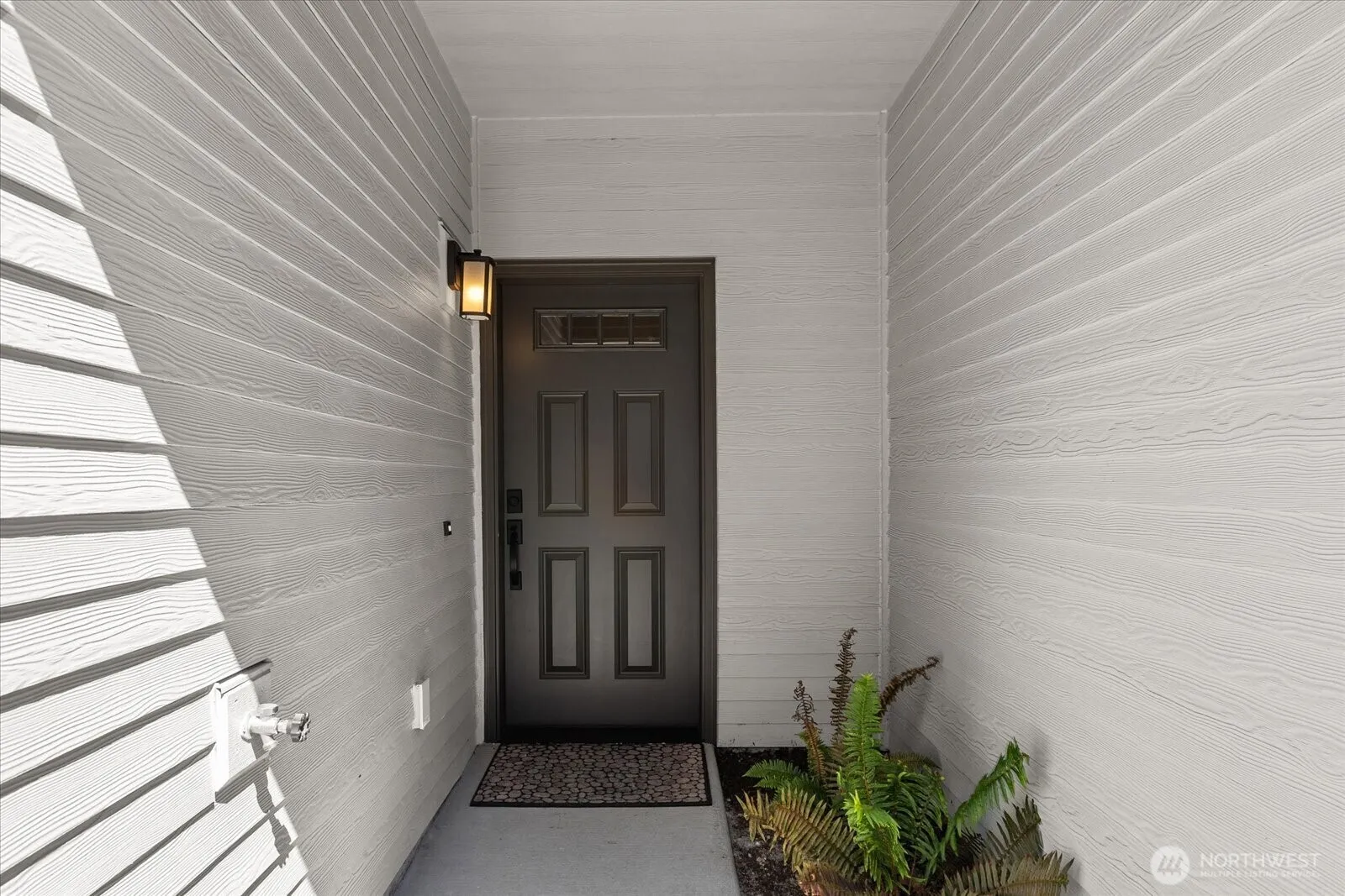 Property photo for 312 164th Street Sw #d2, Lynnwood photo 2