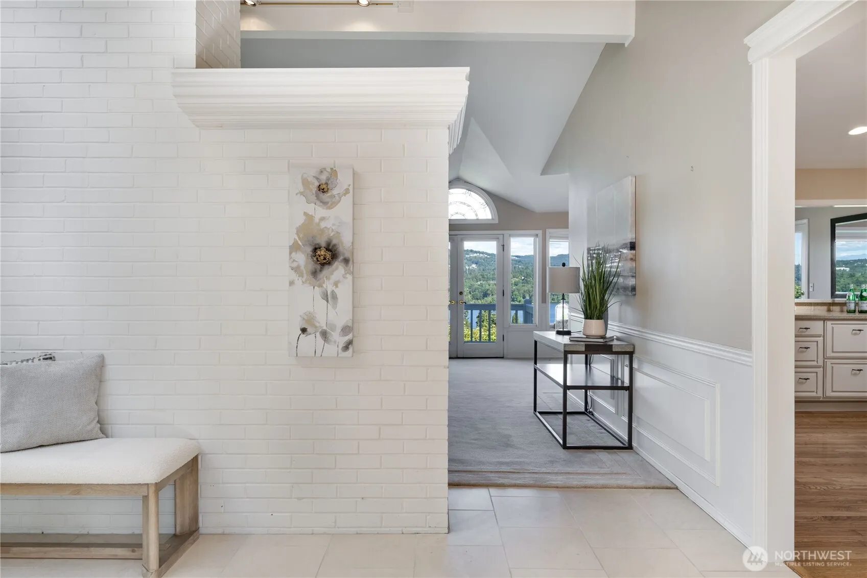 Property photo for 4232 Shoreclub Drive, Mercer Island photo 5