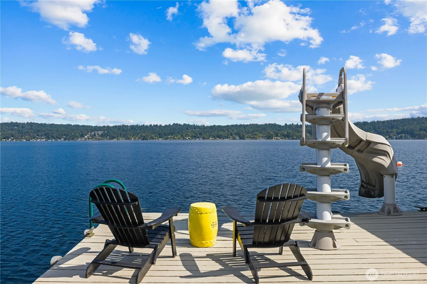 Property photo for 528 W Lake Sammamish Parkway Se, Bellevue photo 4