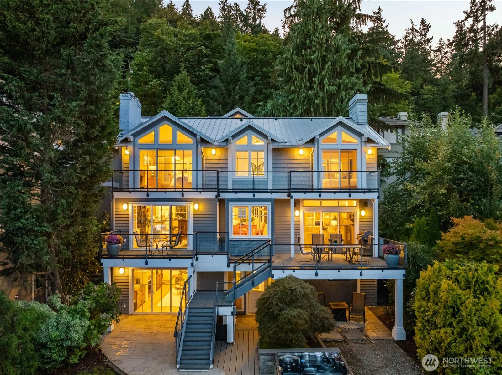 528 W Lake Sammamish Parkway Se