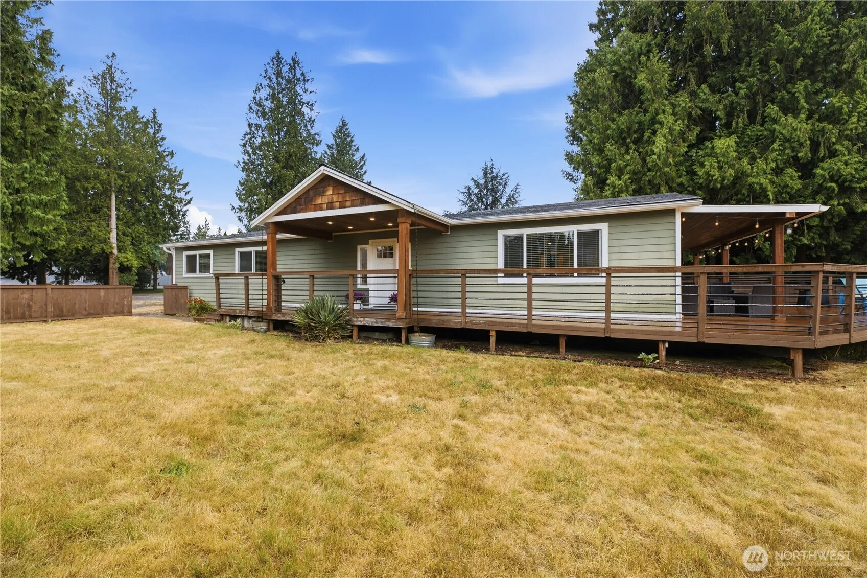 Property photo for 6911 Vandermark Road E, Bonney Lake