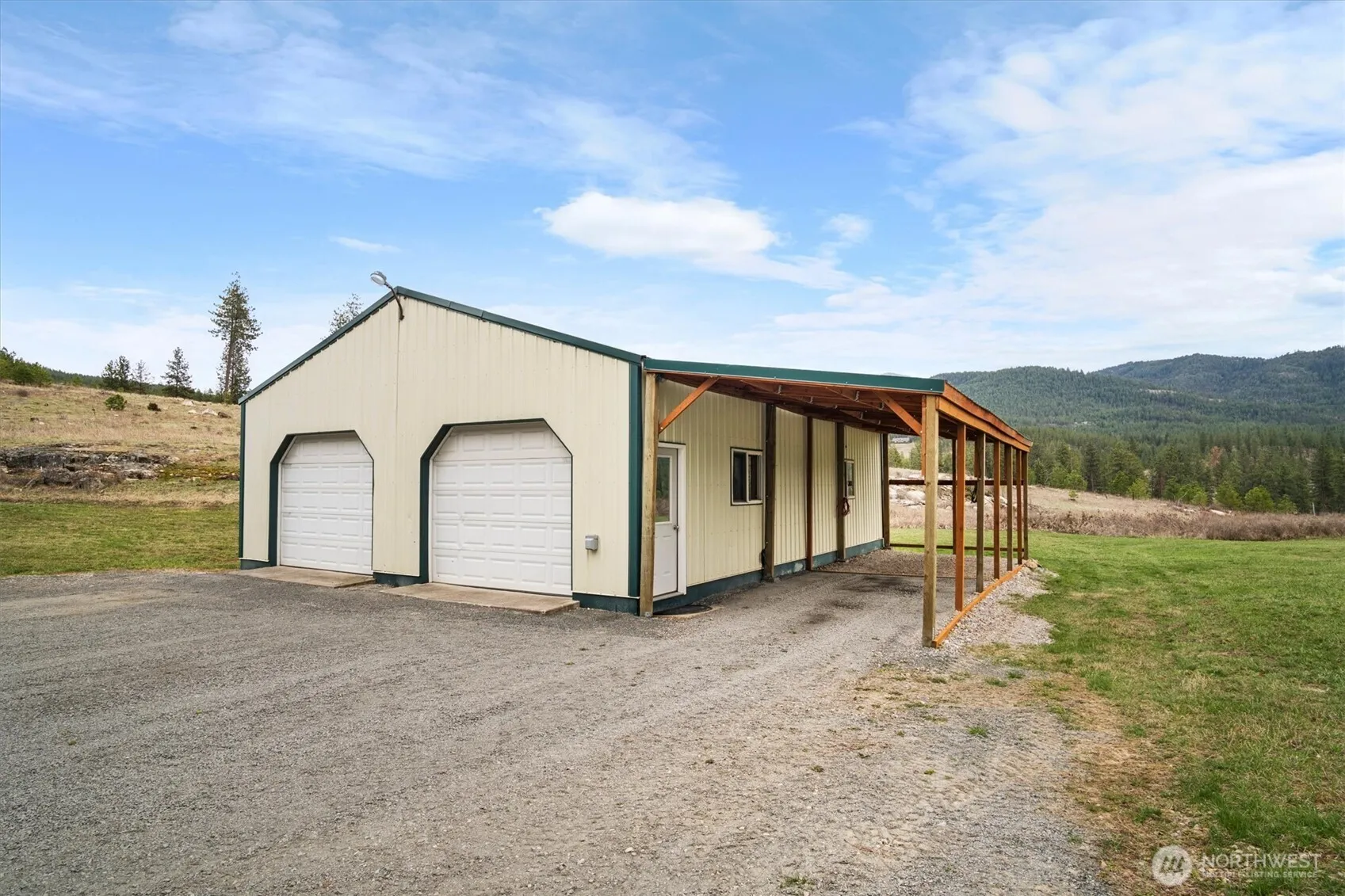 Property photo for 980 D Westover Rd #d, Colville photo 3