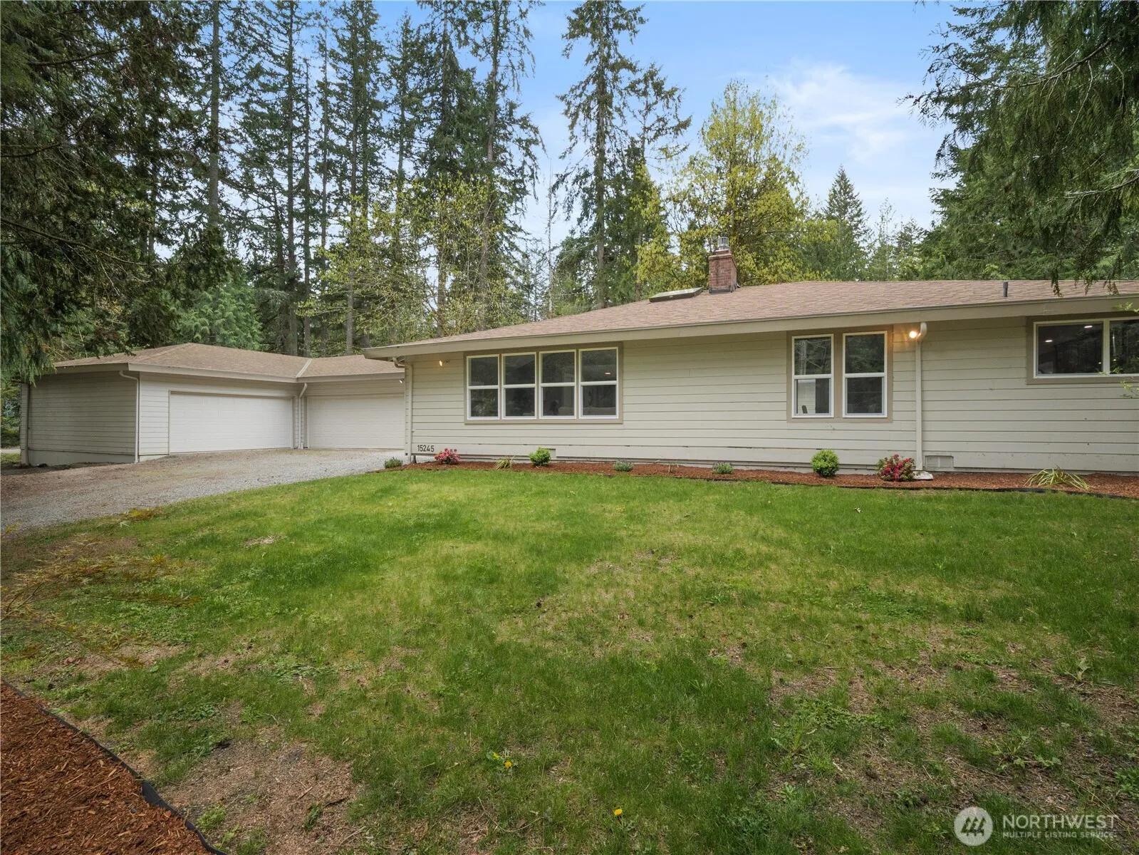 Property photo for 15245 260th Avenue Se, Issaquah photo 3