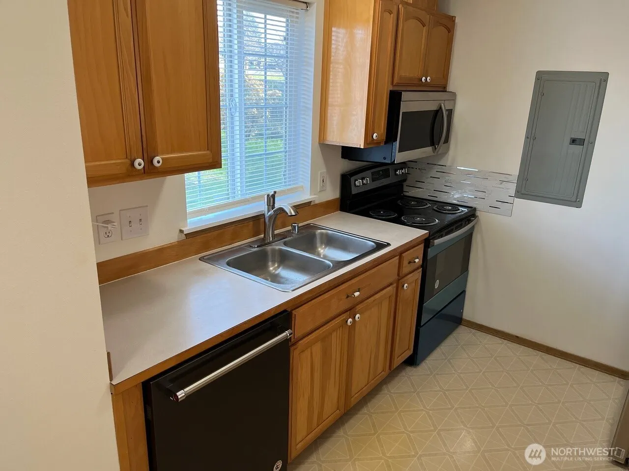 Property photo for 7903 115th Street E, Puyallup photo 4