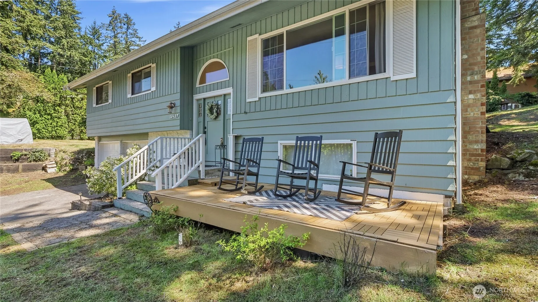Property photo for 18427 Homeview Drive, Edmonds