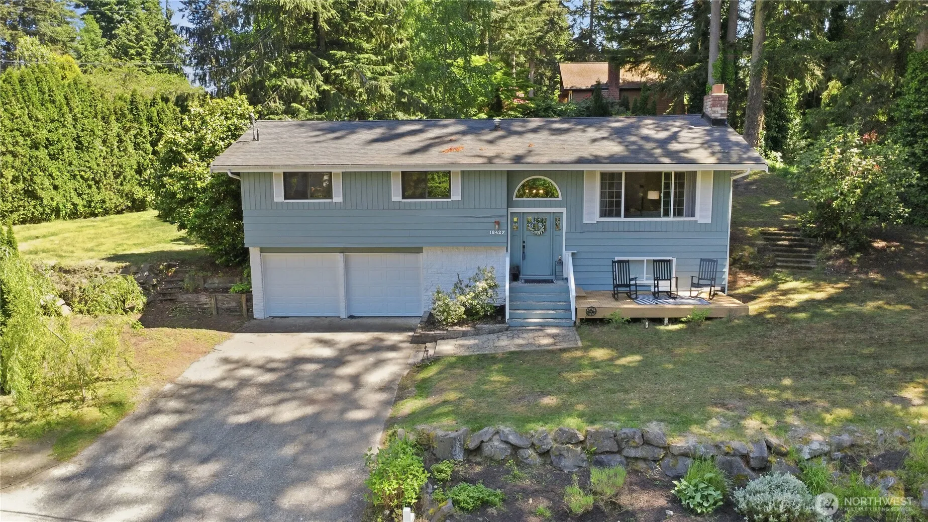 Property photo for 18427 Homeview Drive, Edmonds photo 3