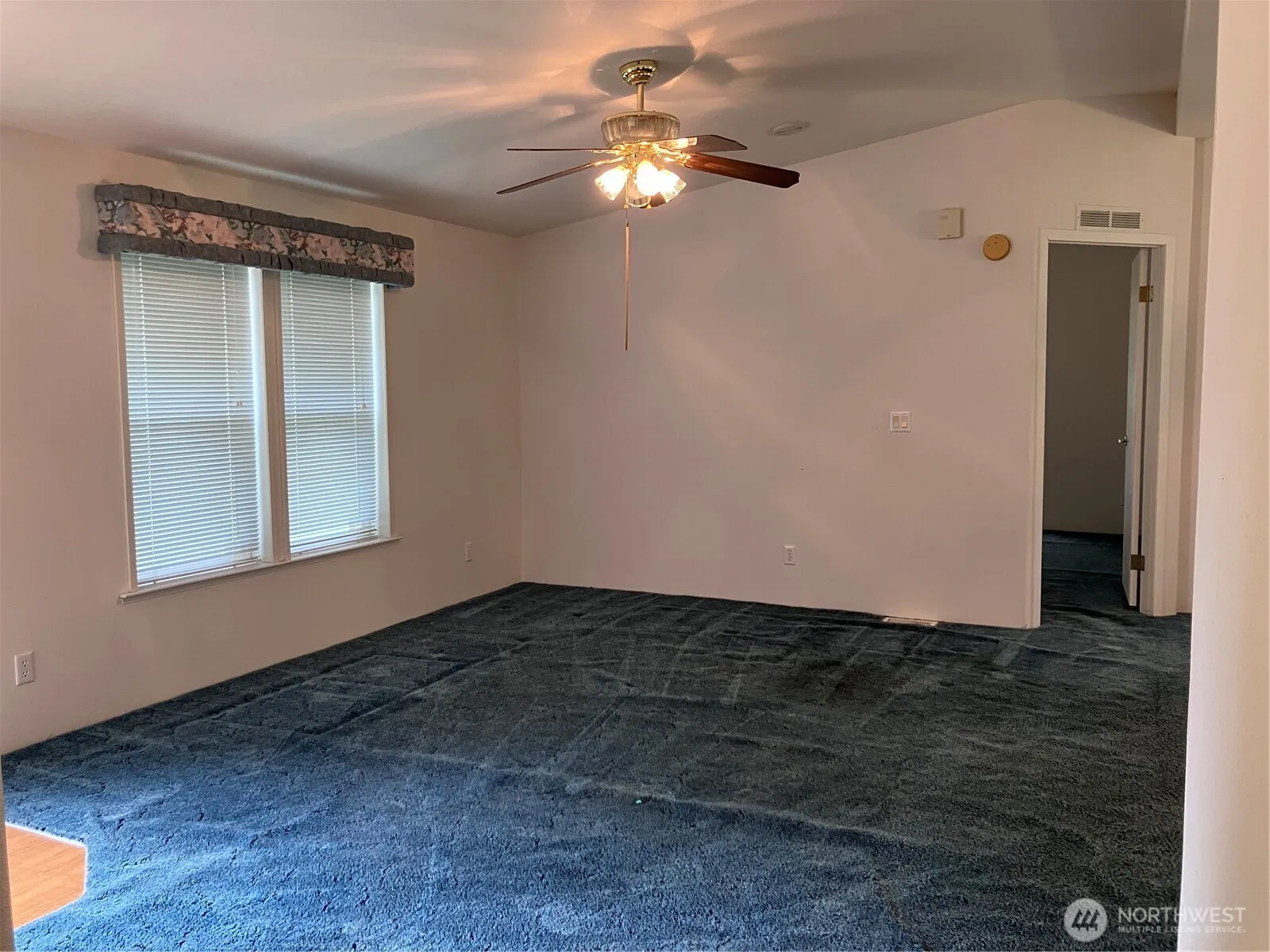 Property photo for 20 W Bridlewood Court, Shelton photo 5