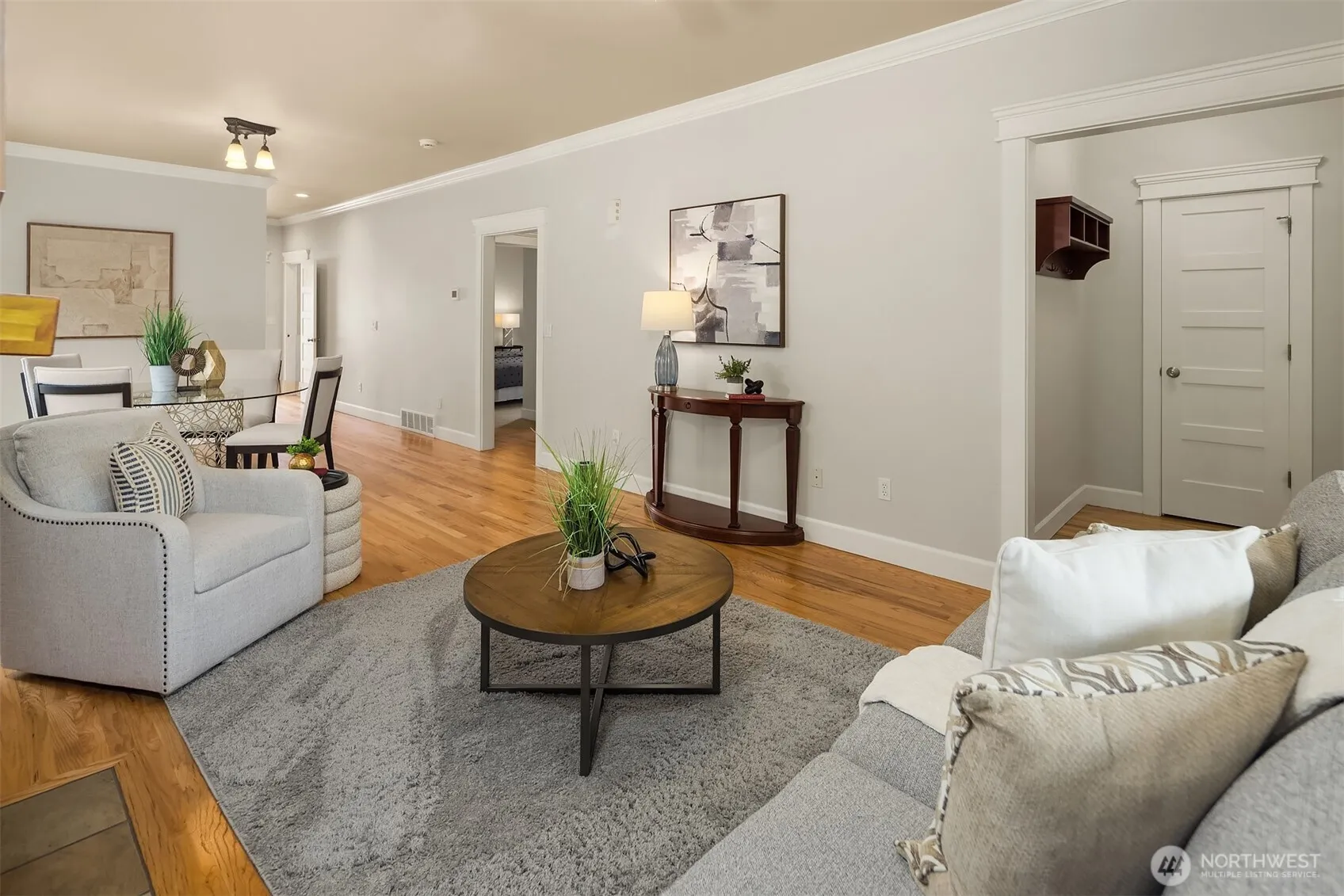 Property photo for 223 29th Avenue E, Seattle photo 5