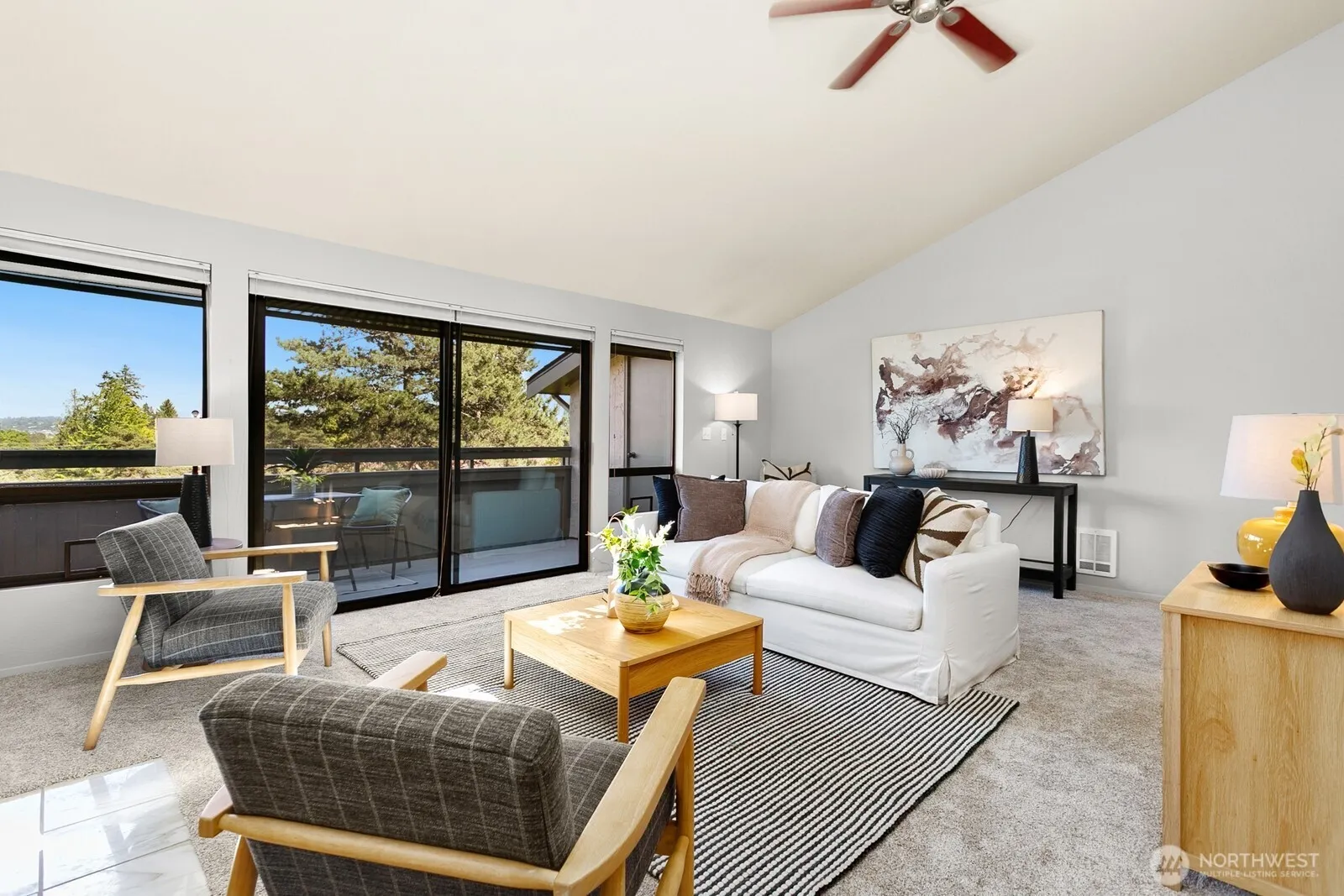 Property photo for 6652 Parkpoint Way Ne #d-311, Seattle photo 4