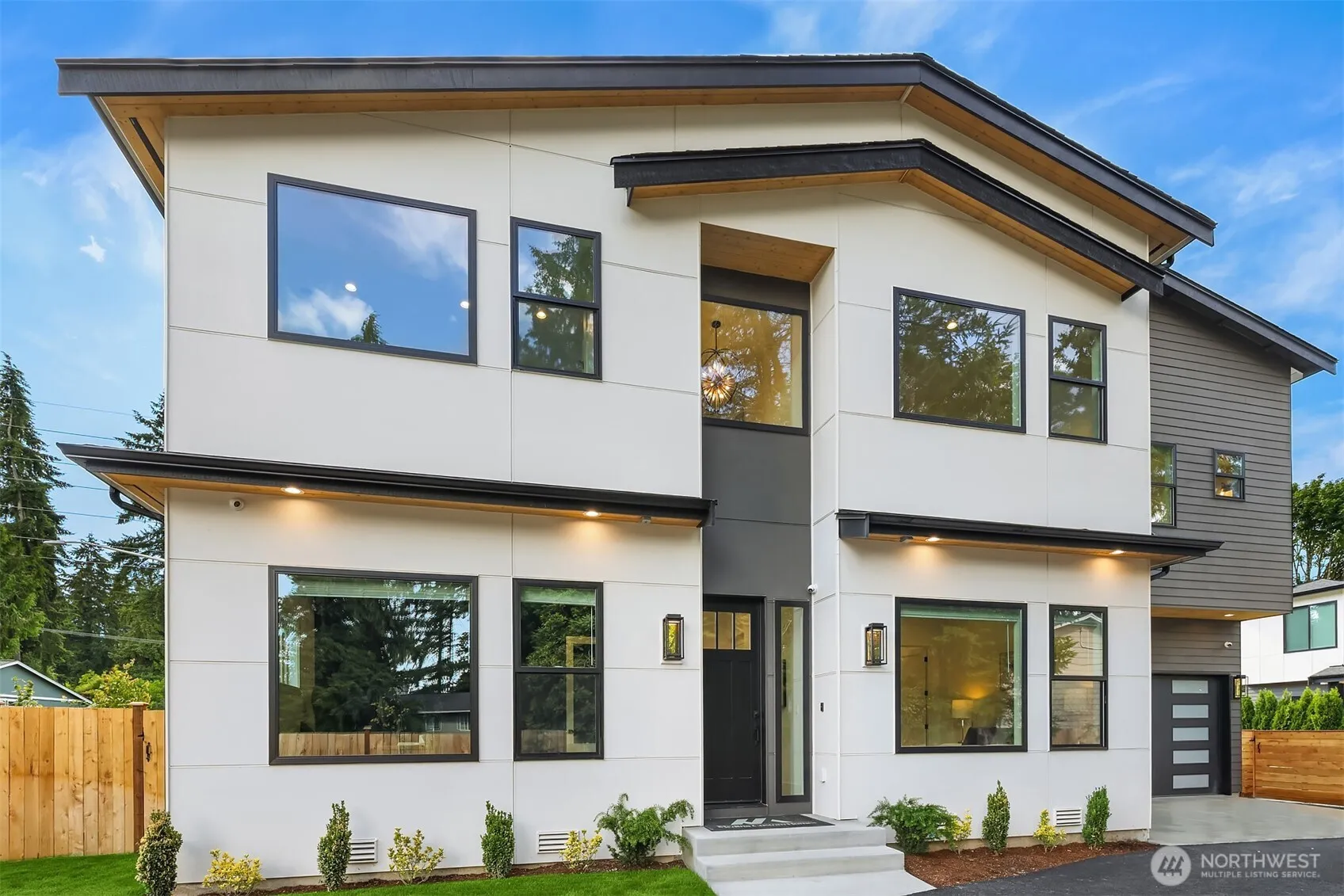 Property photo for 13694 Ne 83rd Street, Redmond