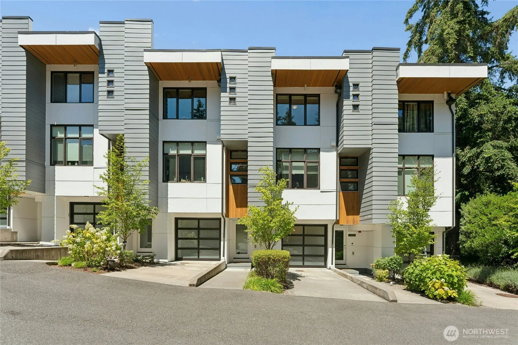 Property photo for 10762 Se 1st Drive #22, Bellevue photo 2