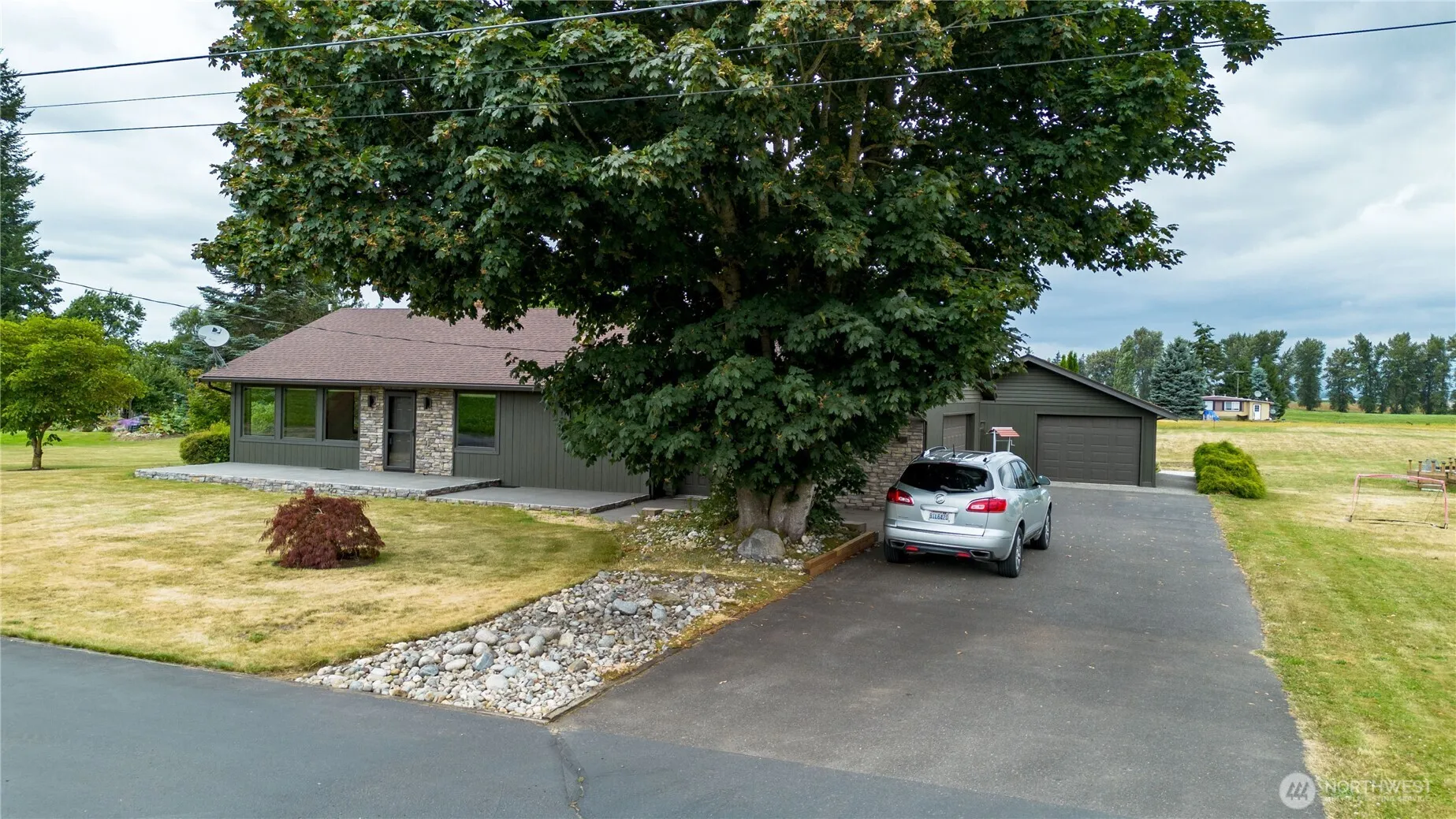 Property photo for 1724 Haveman Road, Lynden photo 2