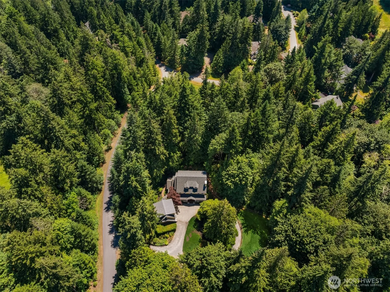 Property photo for 8363 Ne Sumanee Place, Bainbridge Island photo 2
