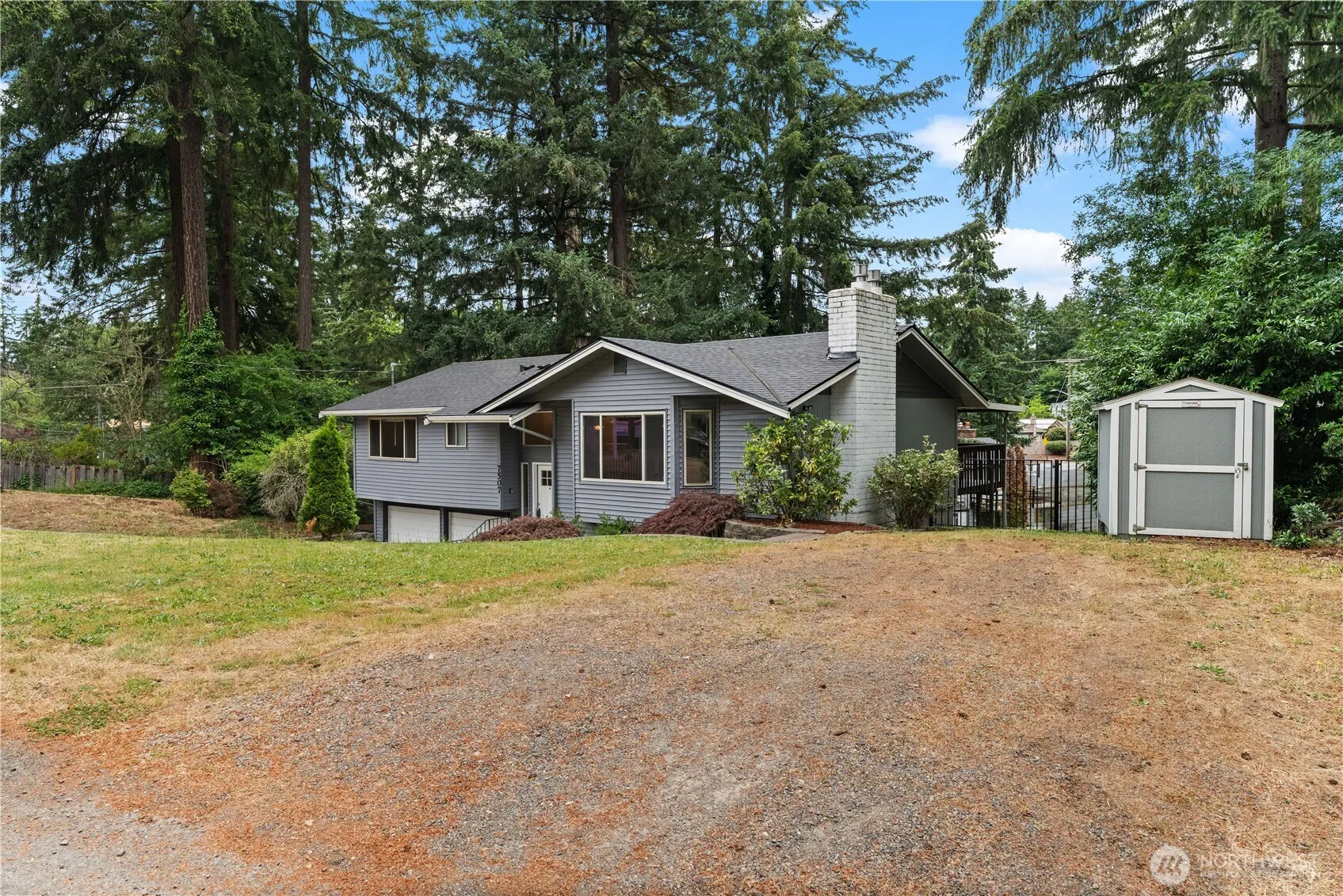 Property photo for 7507 66th Avenue W, Lakewood photo 2