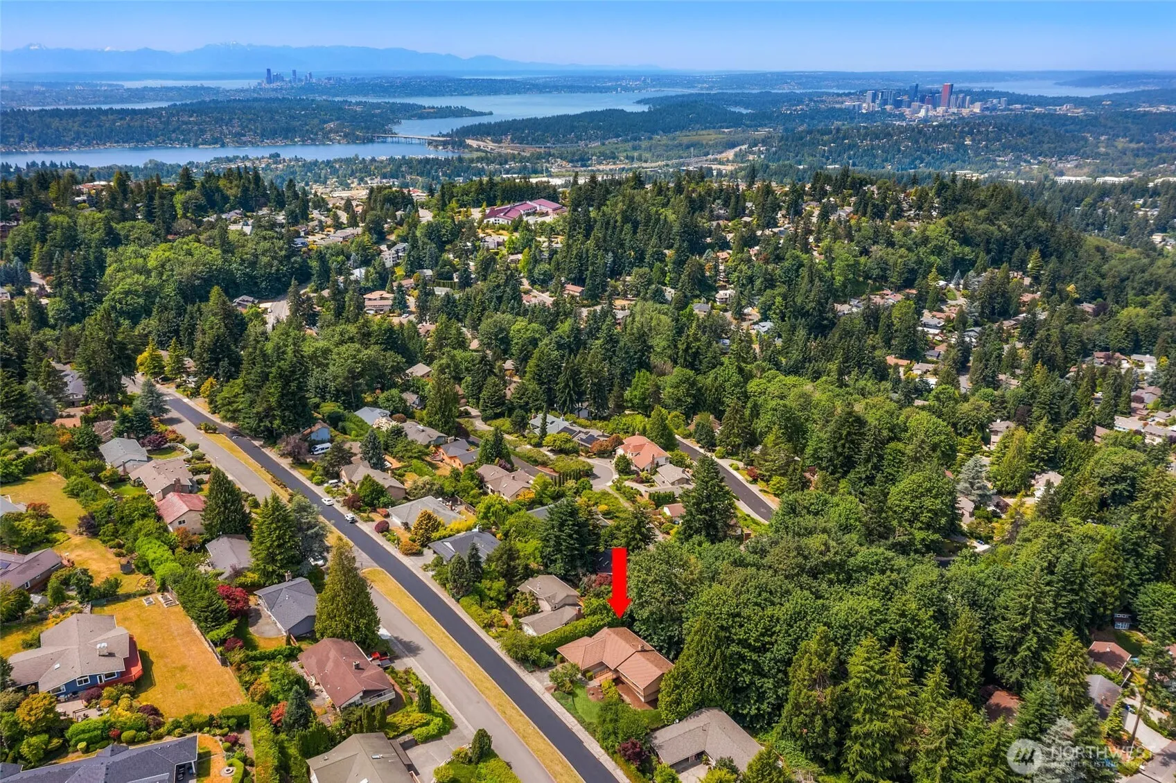 Property photo for 14724 Se 49th Street, Bellevue photo 2