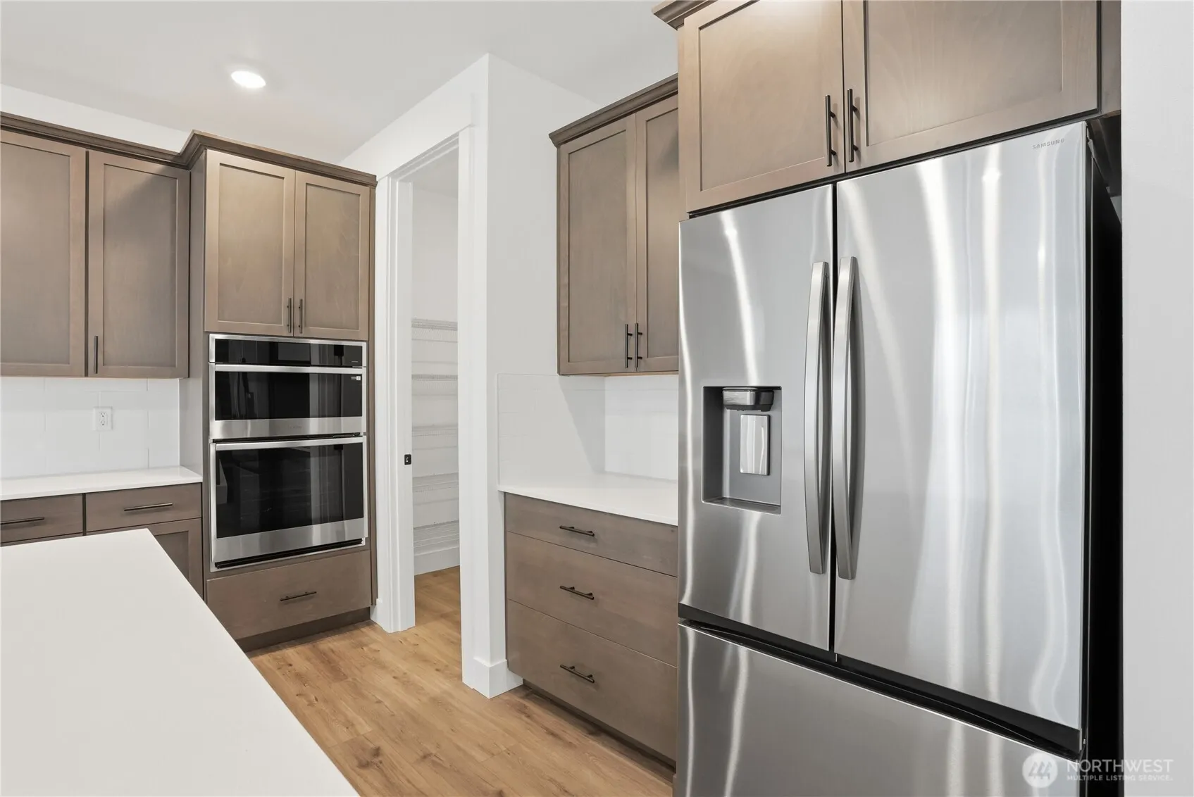 Property photo for 32110 Grand Avenue Se, Black Diamond photo 5