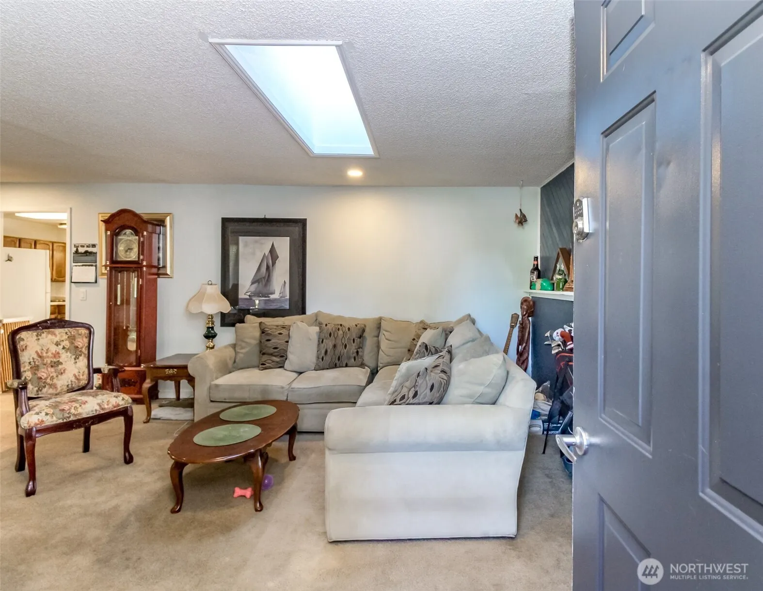 Property photo for 15213 12th Avenue E, Tacoma photo 3