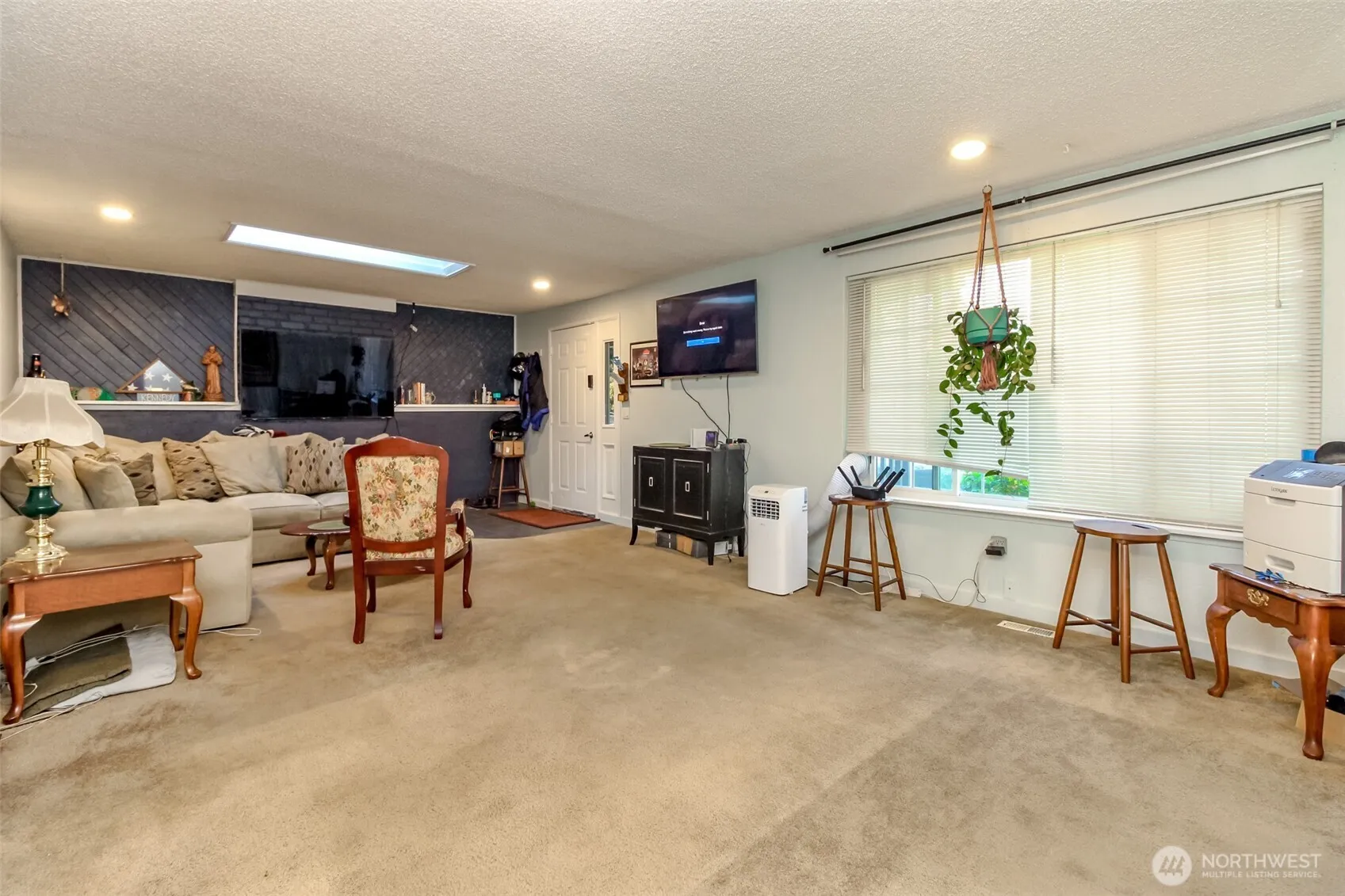 Property photo for 15213 12th Avenue E, Tacoma photo 4