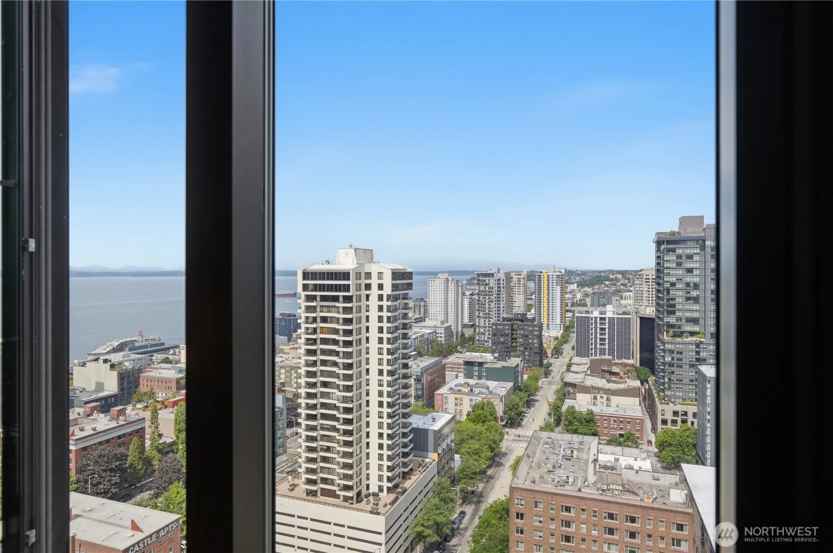 Property photo for 2100 3rd Avenue #2604, Seattle photo 2