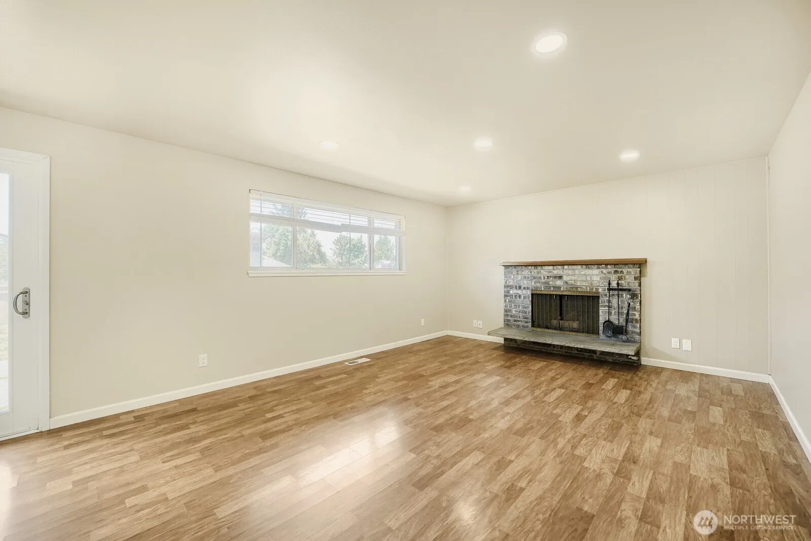 Property photo for 23227 110th Place Se, Kent photo 5