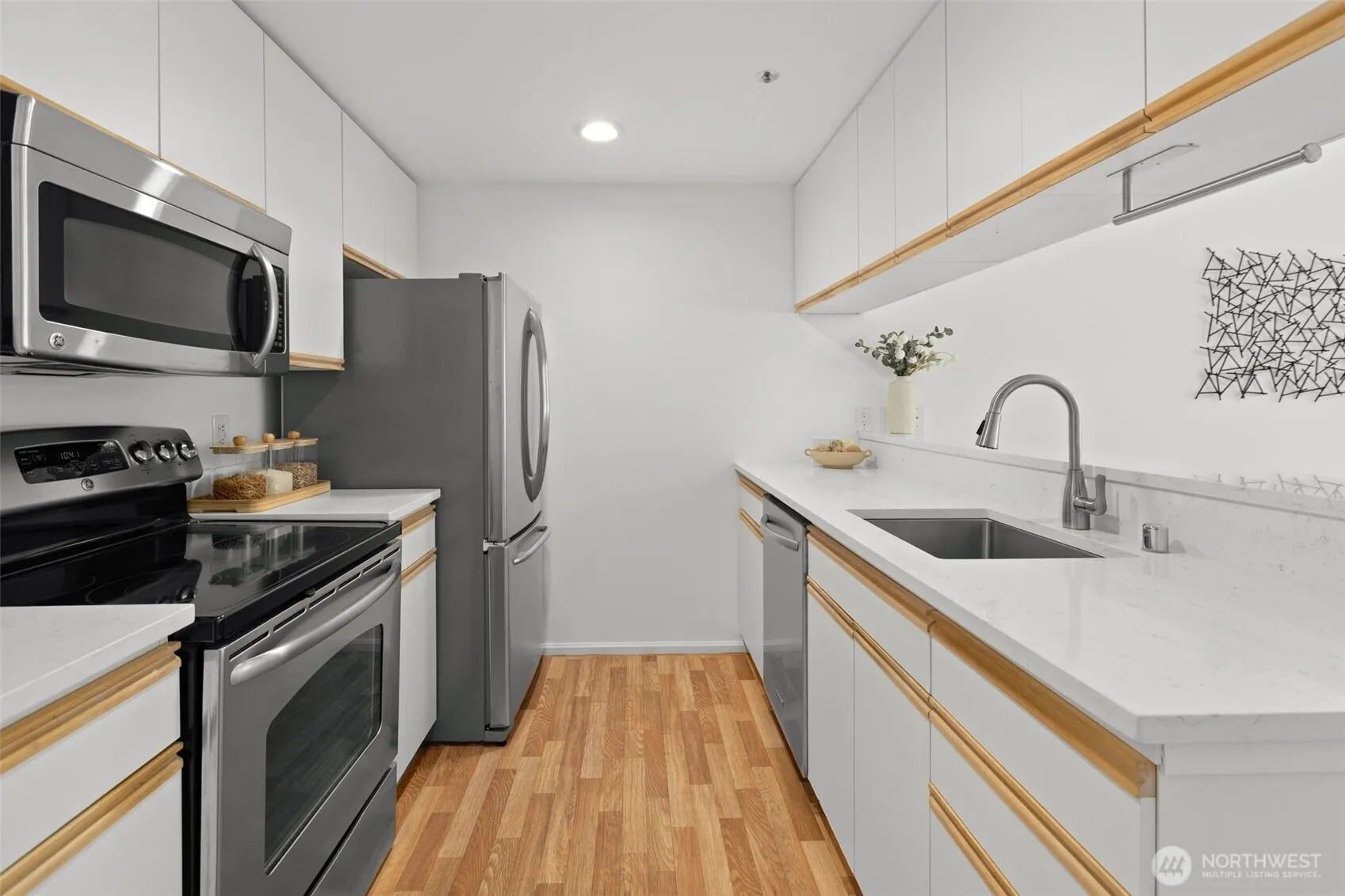 Property photo for 2600 2nd Avenue #302, Seattle photo 5